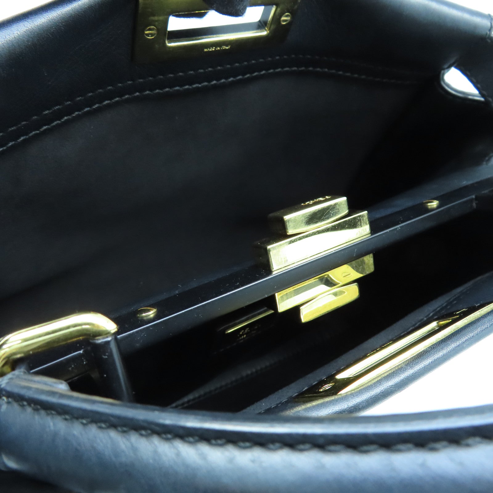 FENDI 牛皮皮革Peekaboo金扣手挽肩背兩用袋黑色