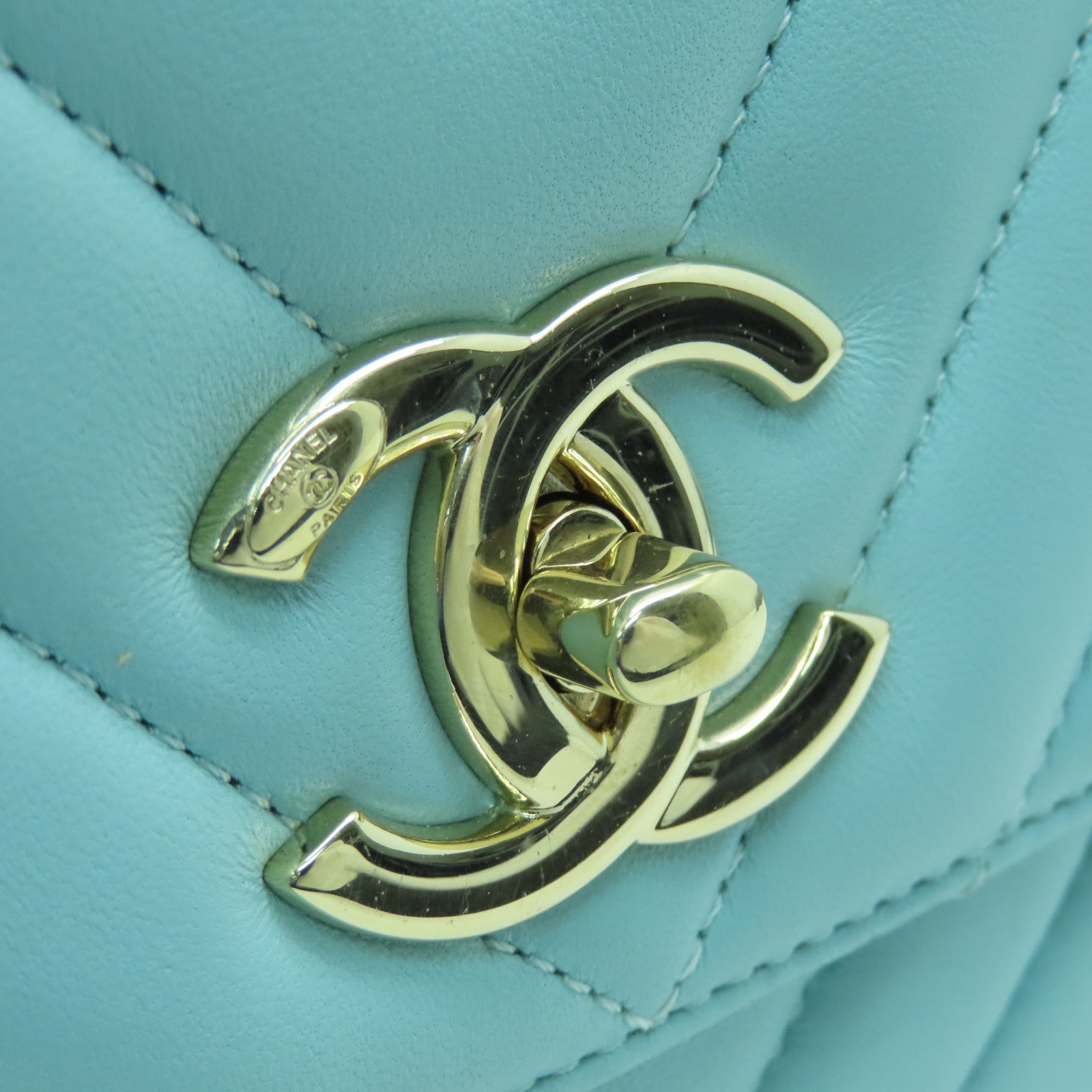 CHANEL twill sheepskin leather Chain Shoulder gold buckle chain shoulder bag green