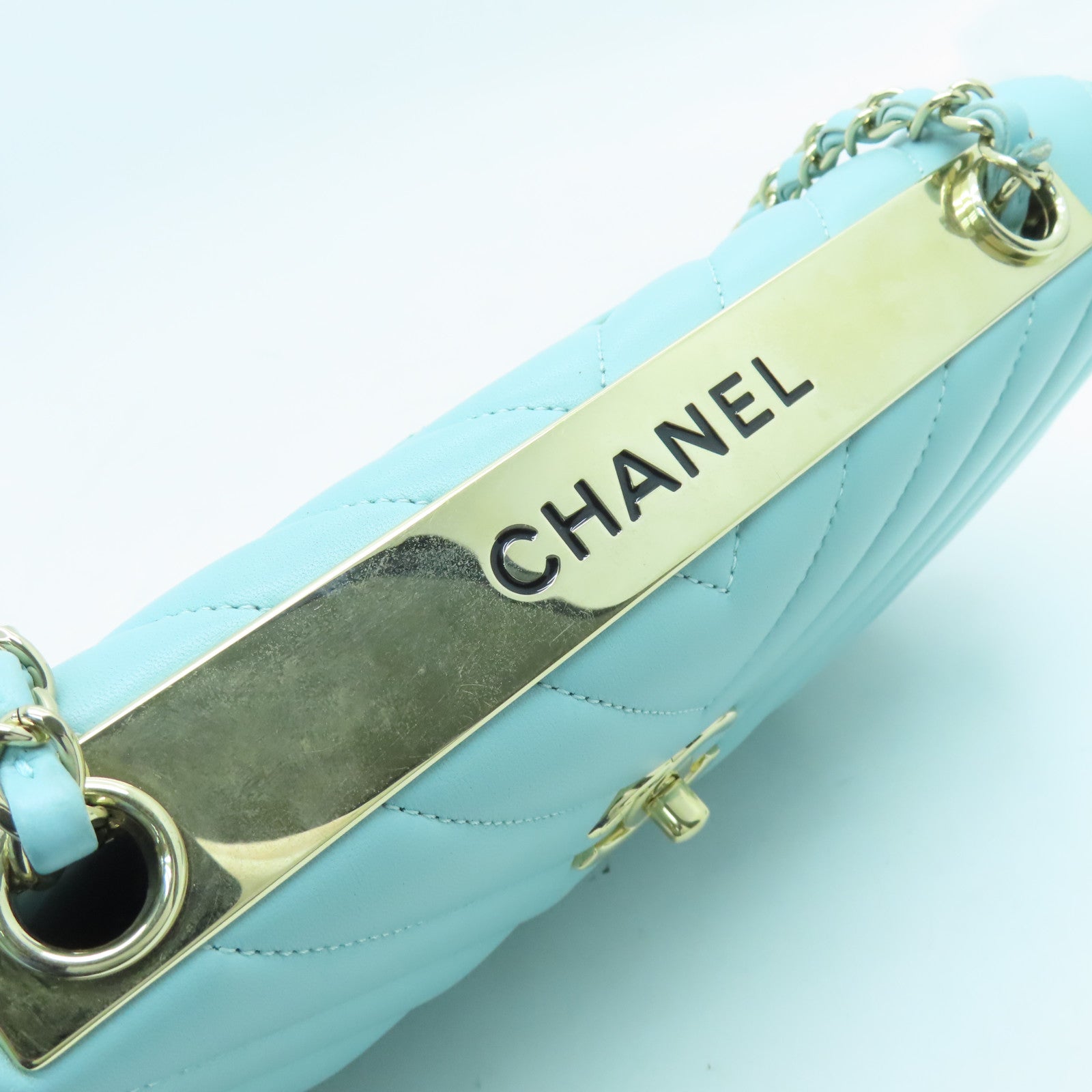 CHANEL twill sheepskin leather Chain Shoulder gold buckle chain shoulder bag green