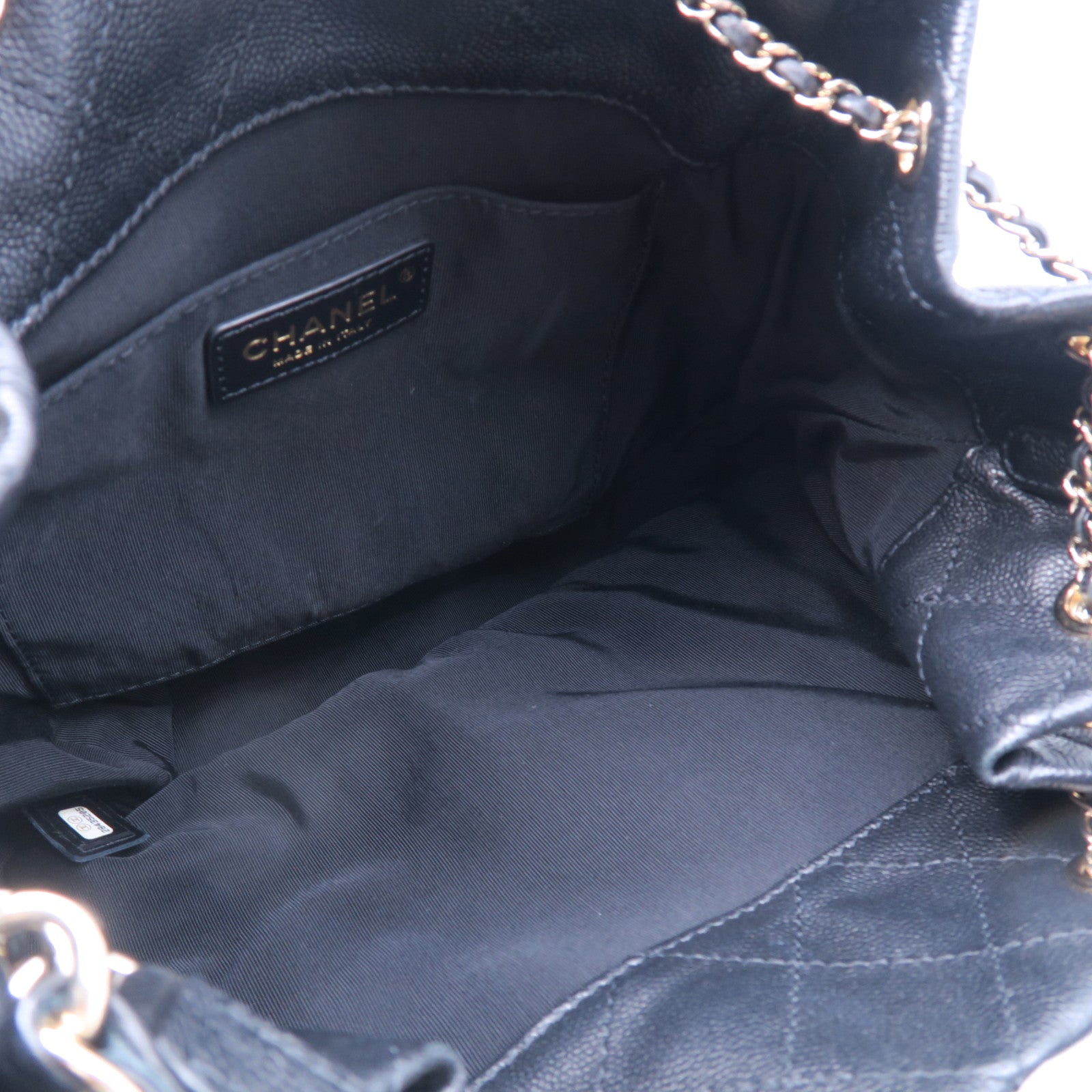 CHANEL 菱格Caviar皮革Bucket Bag金扣肩背袋黑色