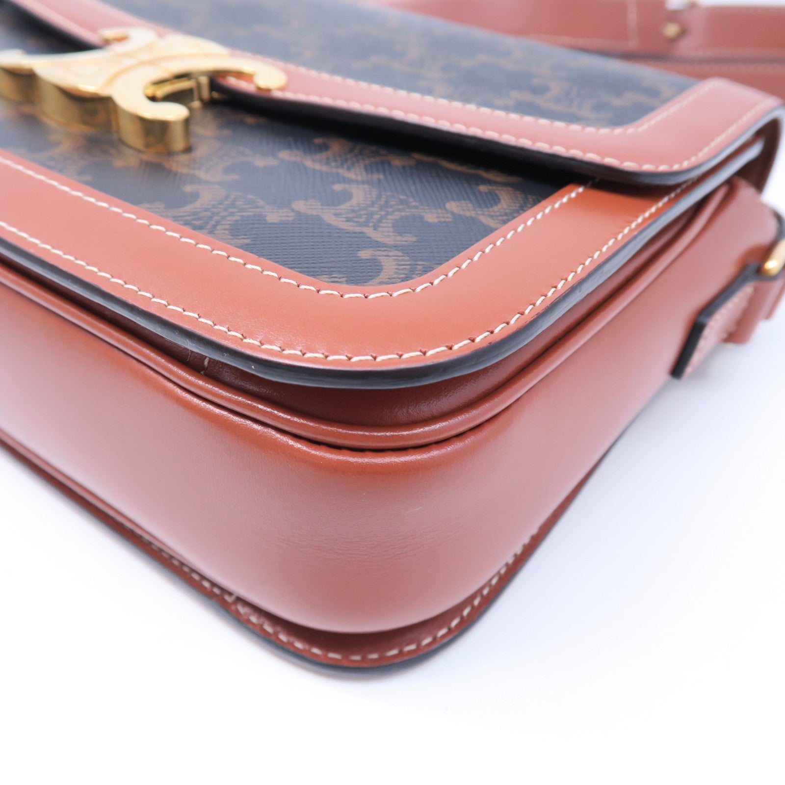CELINE 牛皮皮革Classique Triomphe金扣肩背袋棕色