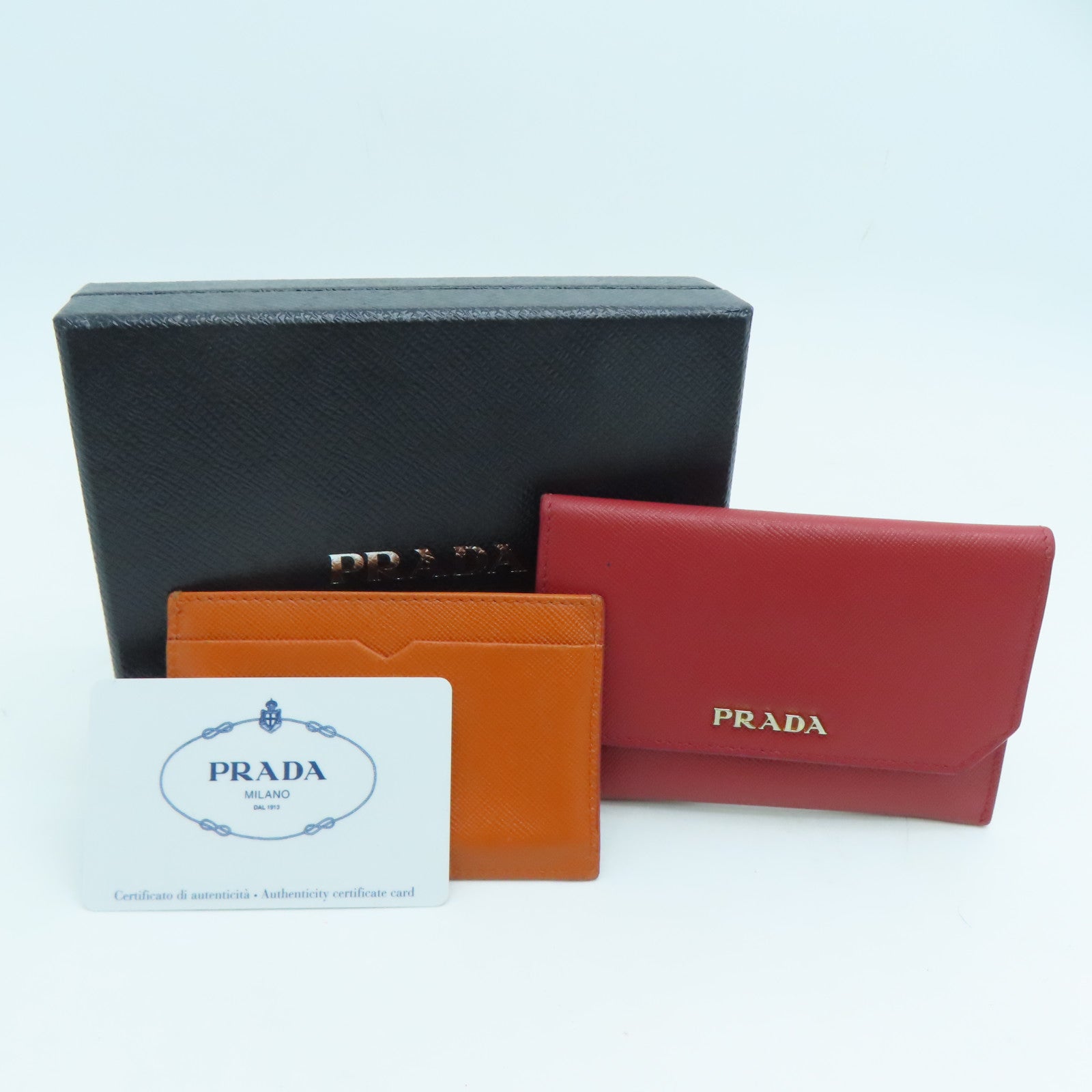 PRADA Saffiano皮革Card Case金扣卡片套紅色