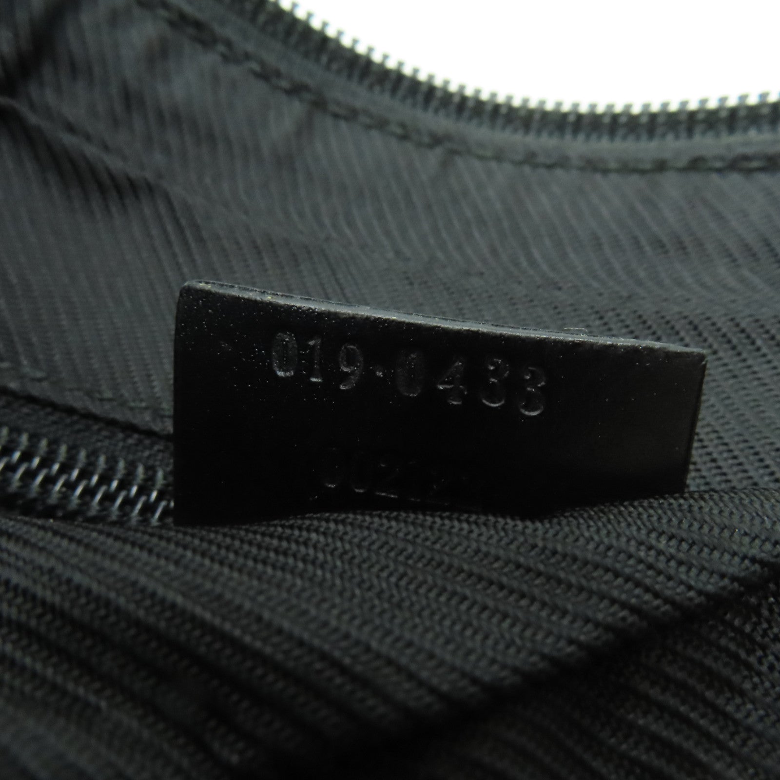 GUCCI 帆布Shoulder Bag銀扣肩背袋黑色