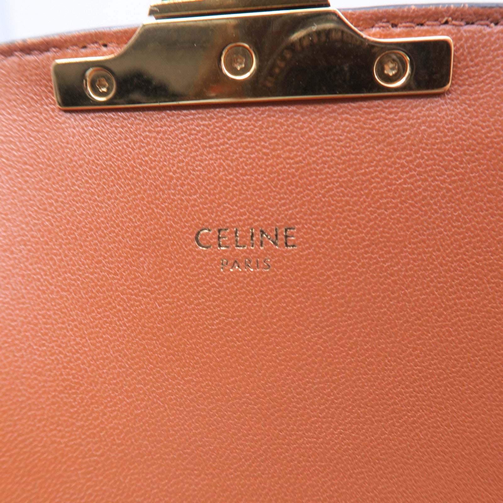 CELINE 牛皮皮革Classique Triomphe金扣肩背袋棕色