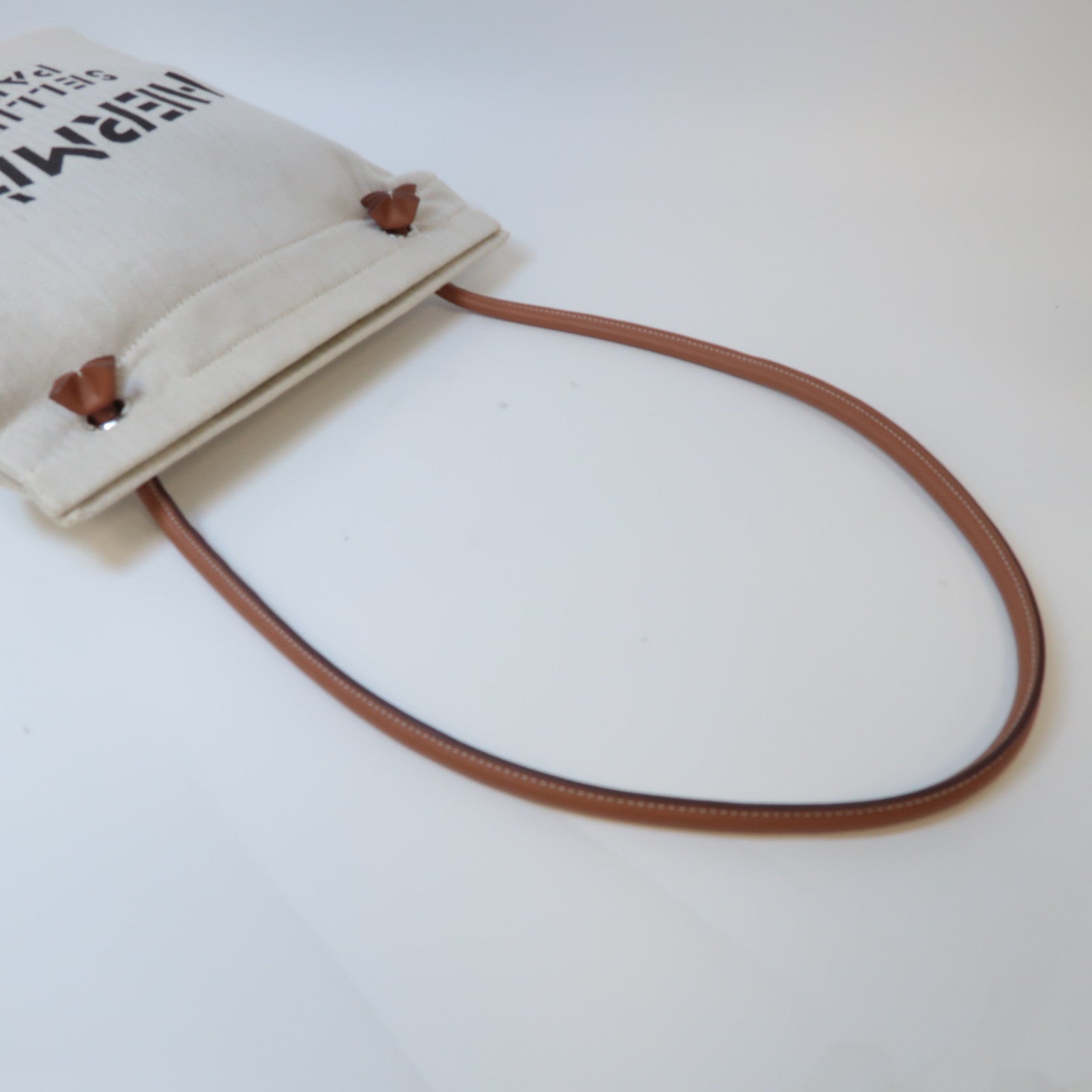 HERMES 帆布Aline銀扣肩背袋米色