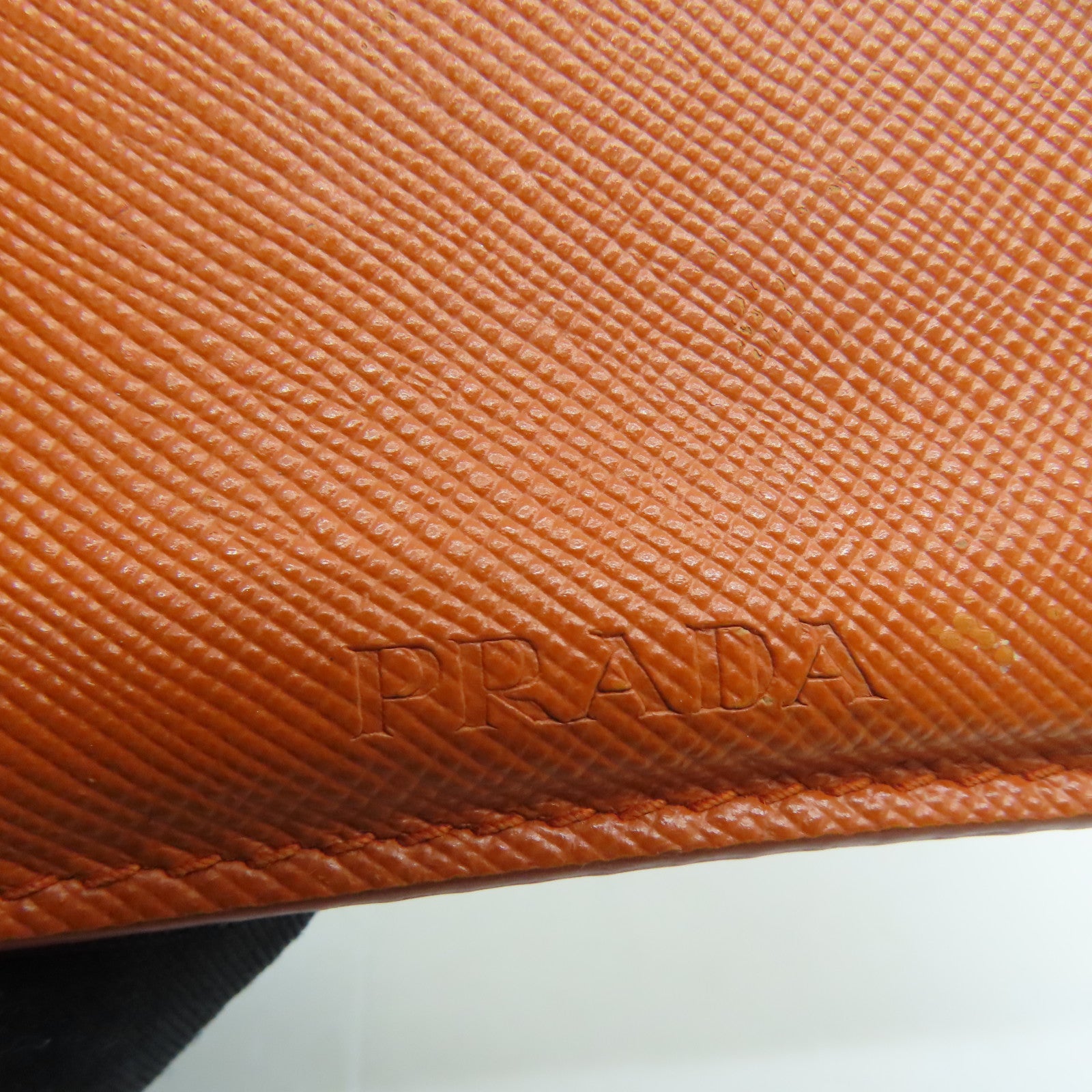 PRADA Saffiano皮革Card Case金扣卡片套紅色