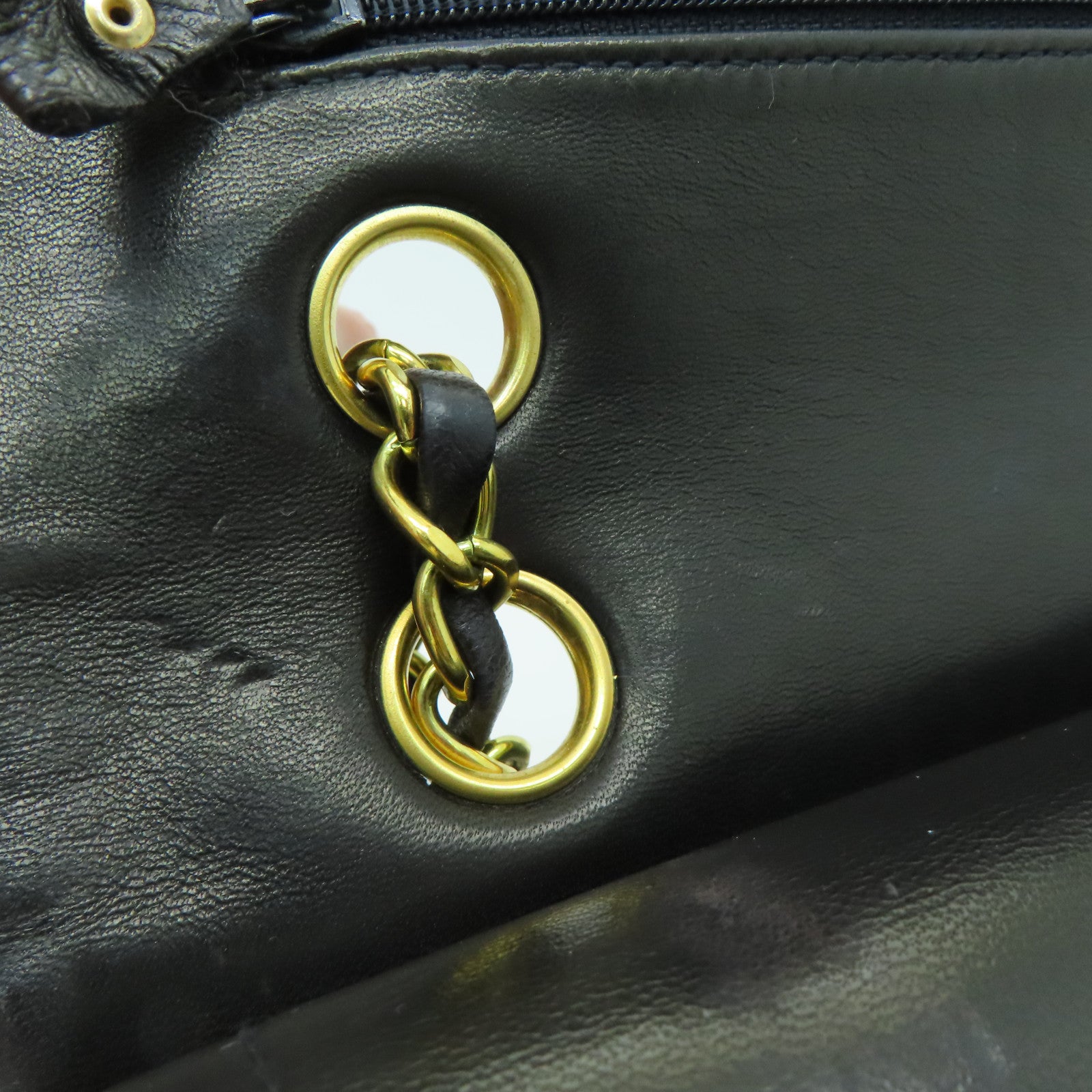CHANEL [Sharp Discount] Rhombus Sheepskin Leather Vintage Classic 25㎝ Gold Buckle Shoulder Bag Black