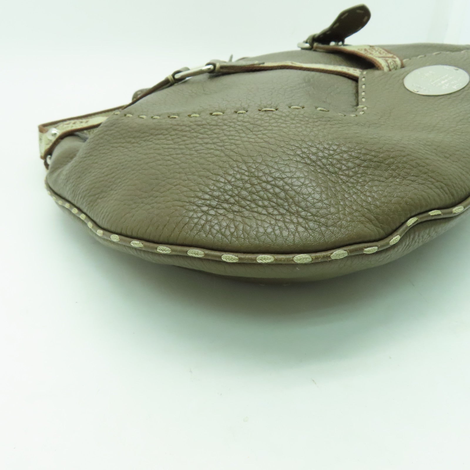 FENDI 牛皮皮革Selleria Hobo銀扣肩背袋啡色