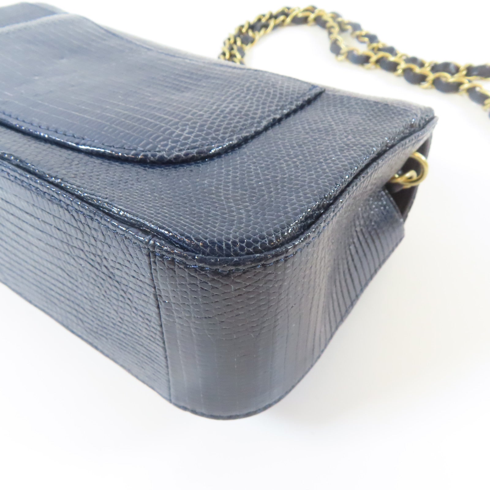 CHANEL 蜥蝪皮革Chain Shoulder金扣鏈帶肩背袋藍色