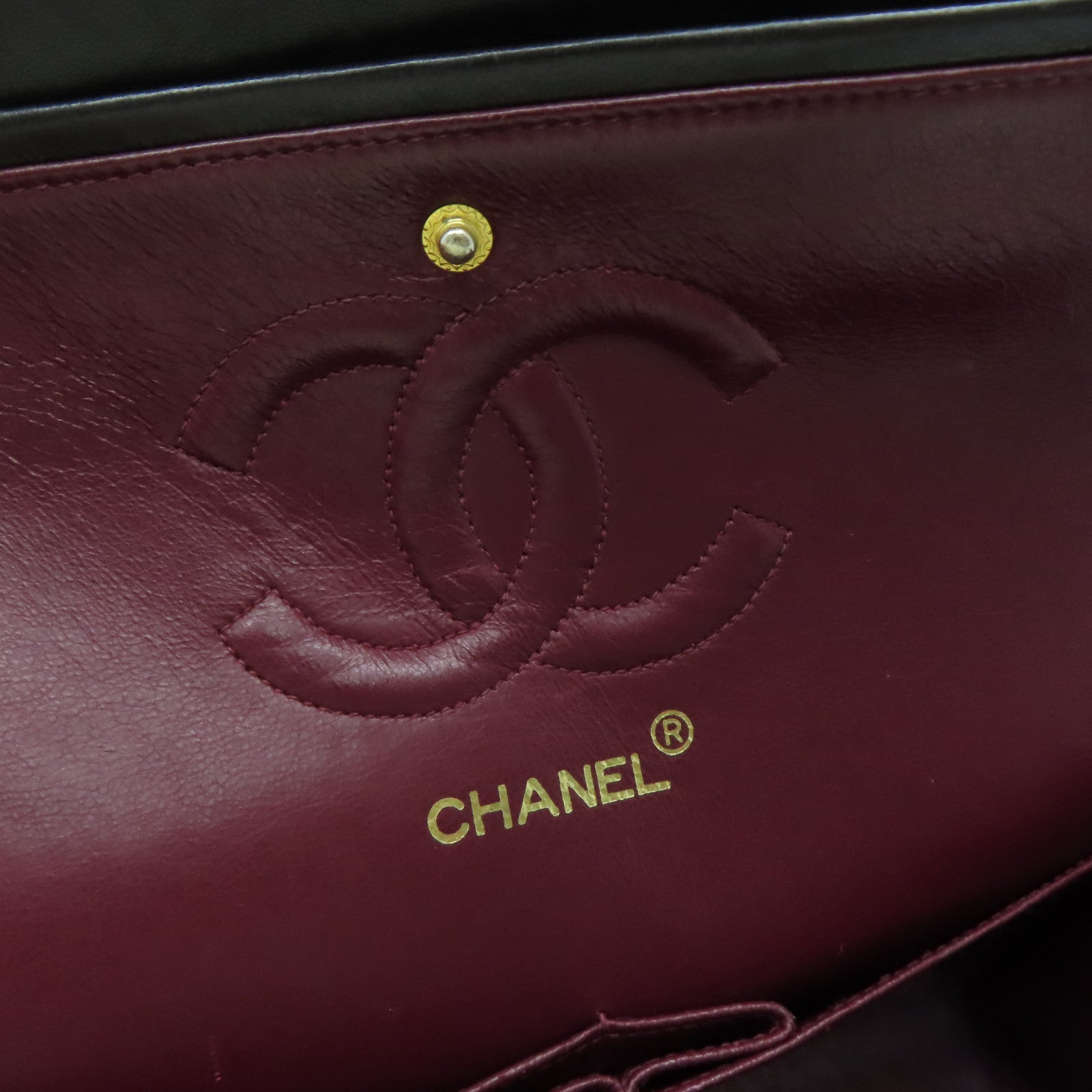 CHANEL [Sharp Discount] Rhombus Sheepskin Leather Vintage Classic 25㎝ Gold Buckle Shoulder Bag Black