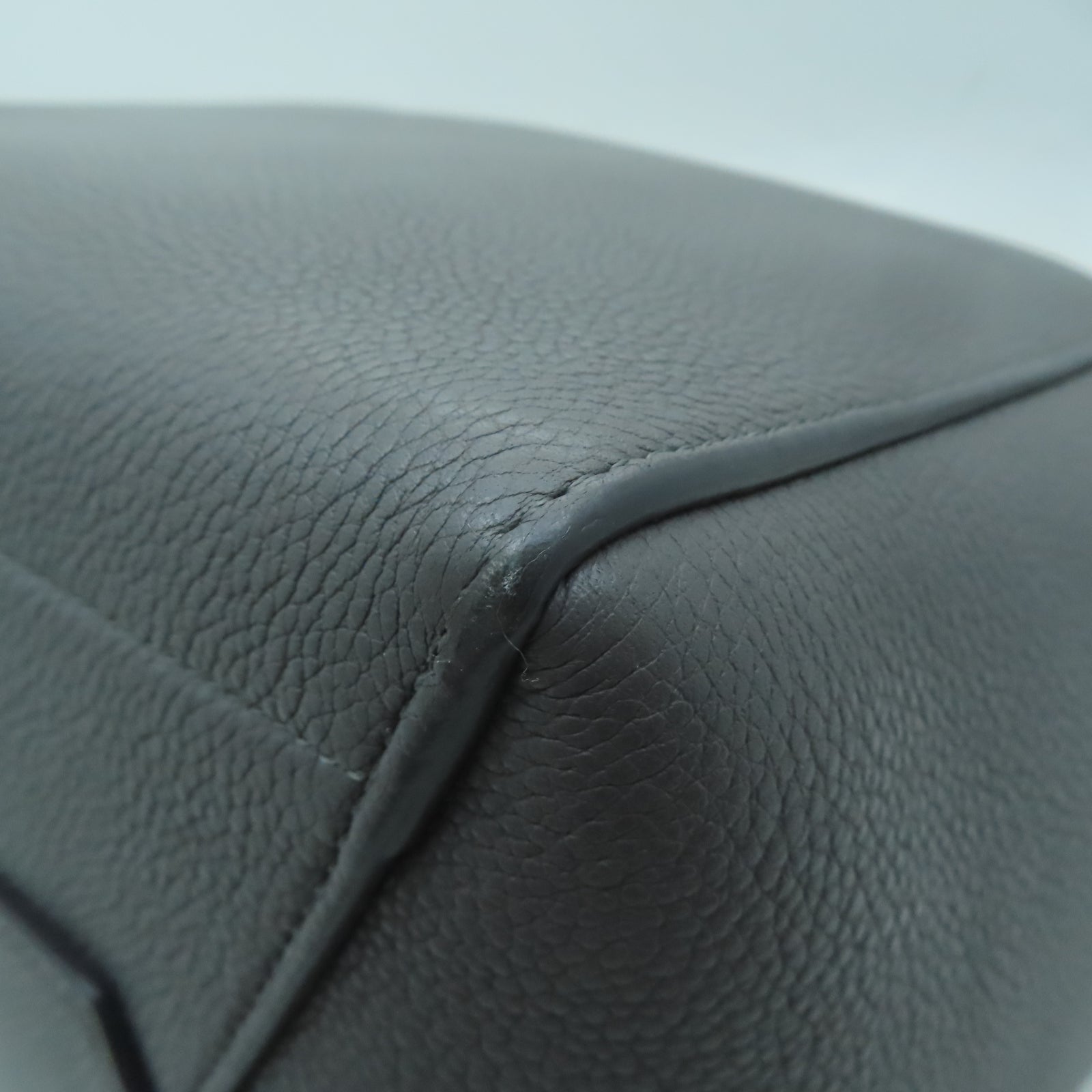CELINE 牛皮皮革Sangle Bucket Bag金扣肩背袋灰色