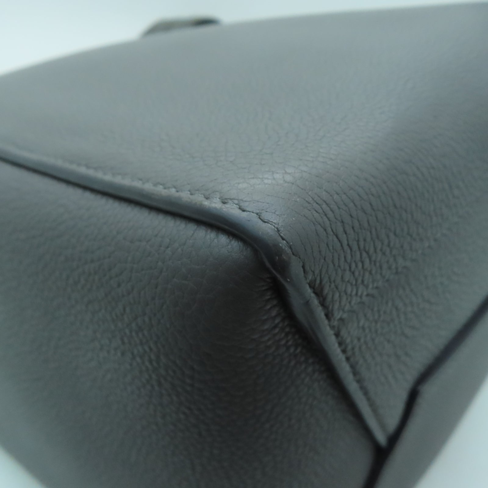 CELINE 牛皮皮革Sangle Bucket Bag金扣肩背袋灰色
