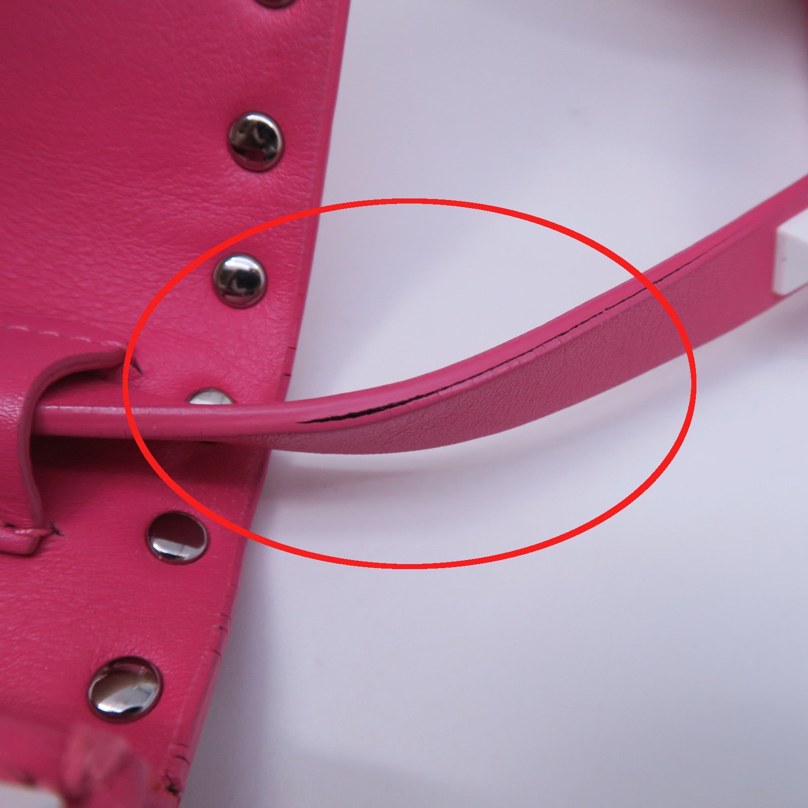 Valentino 牛皮皮革Rockstud Shoulder Bag銀扣肩背袋粉紅色/白色