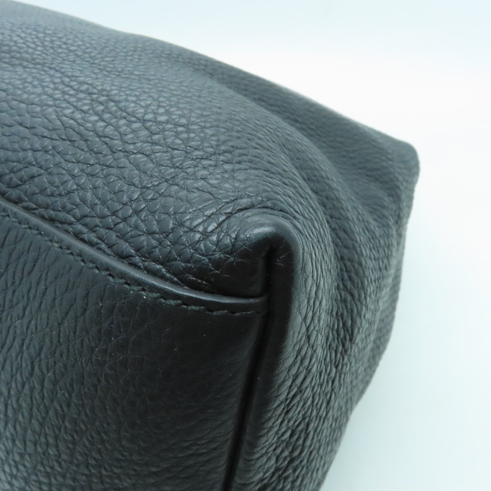 GUCCI 牛皮皮革Soho Chain Shoulder Bag金扣鏈帶肩背袋黑色