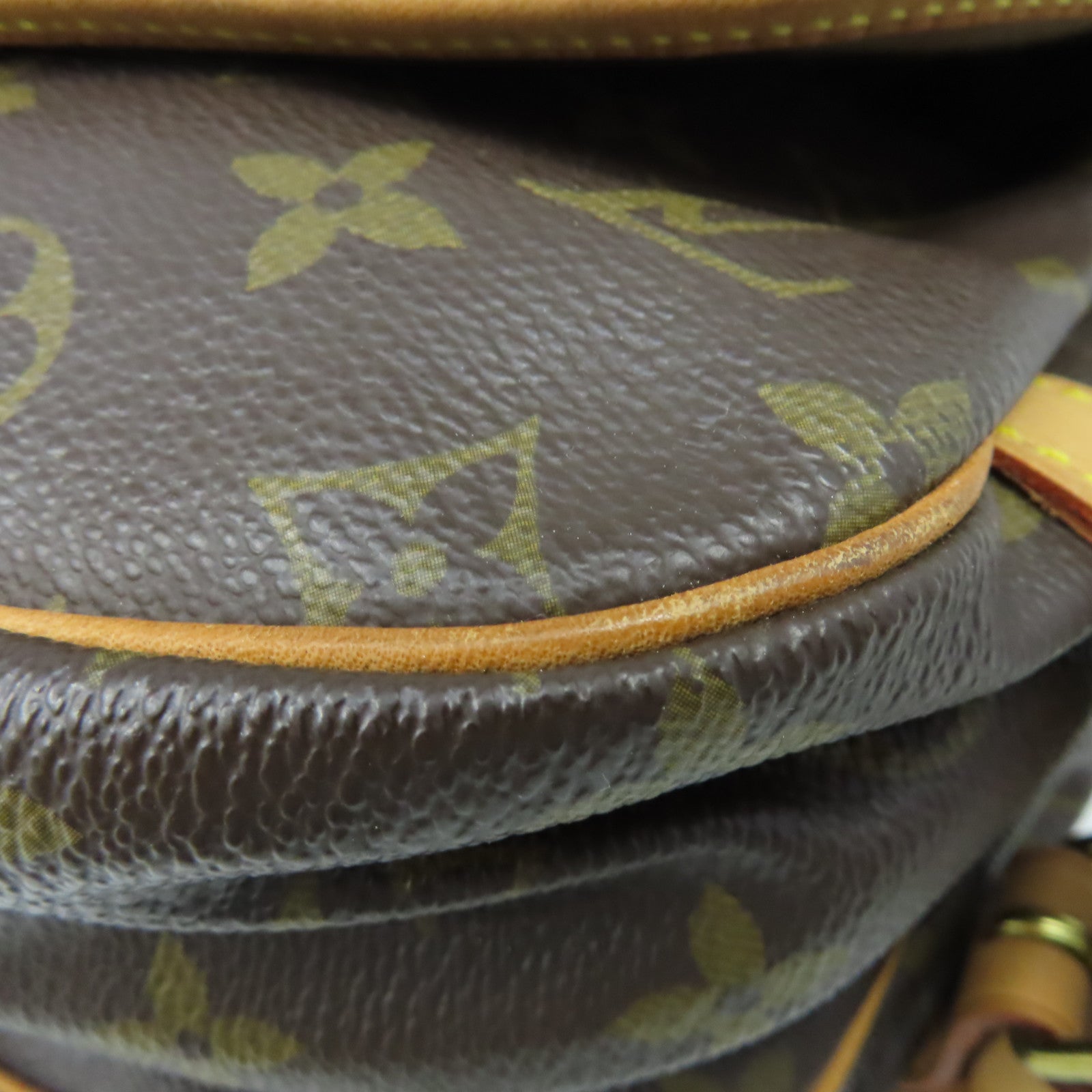 LOUIS VUITTON Monogram Saumur 30 Shoulder Bag金扣肩背袋啡色