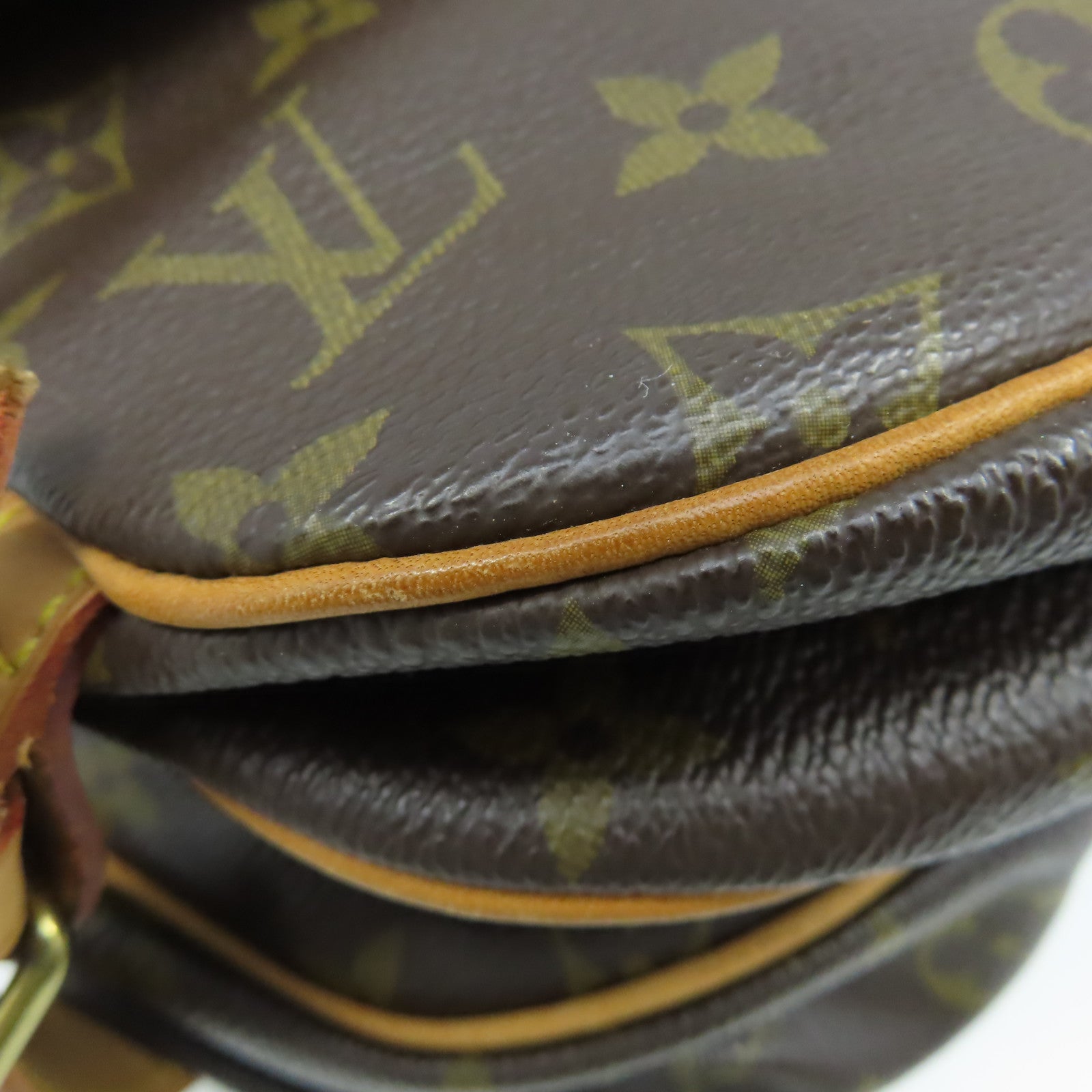 LOUIS VUITTON Monogram Saumur 30 Shoulder Bag金扣肩背袋啡色