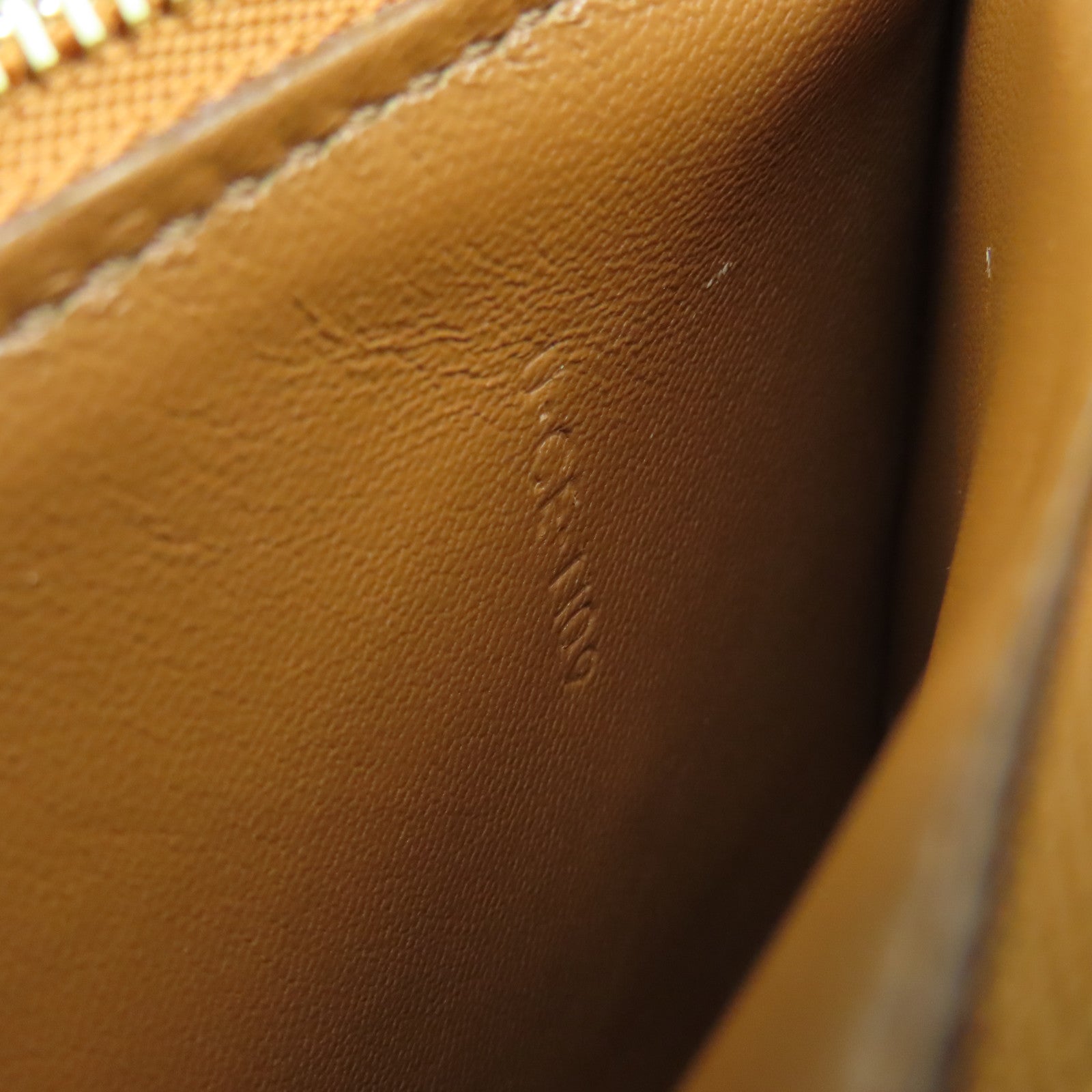 CELINE 牛皮皮革Shoulder Bag金扣肩背袋啡色