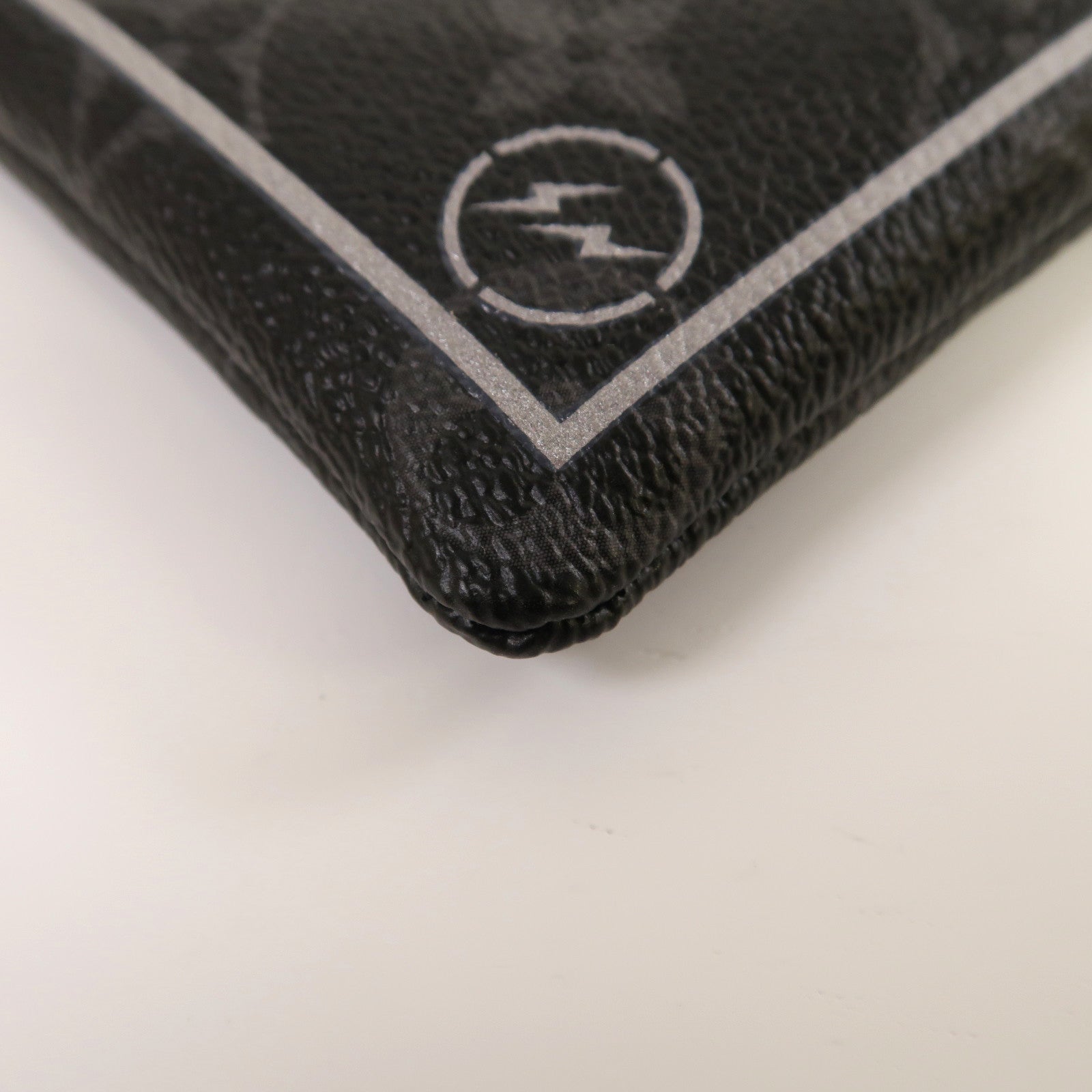 LOUIS VUITTON Monogram Eclipse LV x Fragment Small Purse零錢包黑色