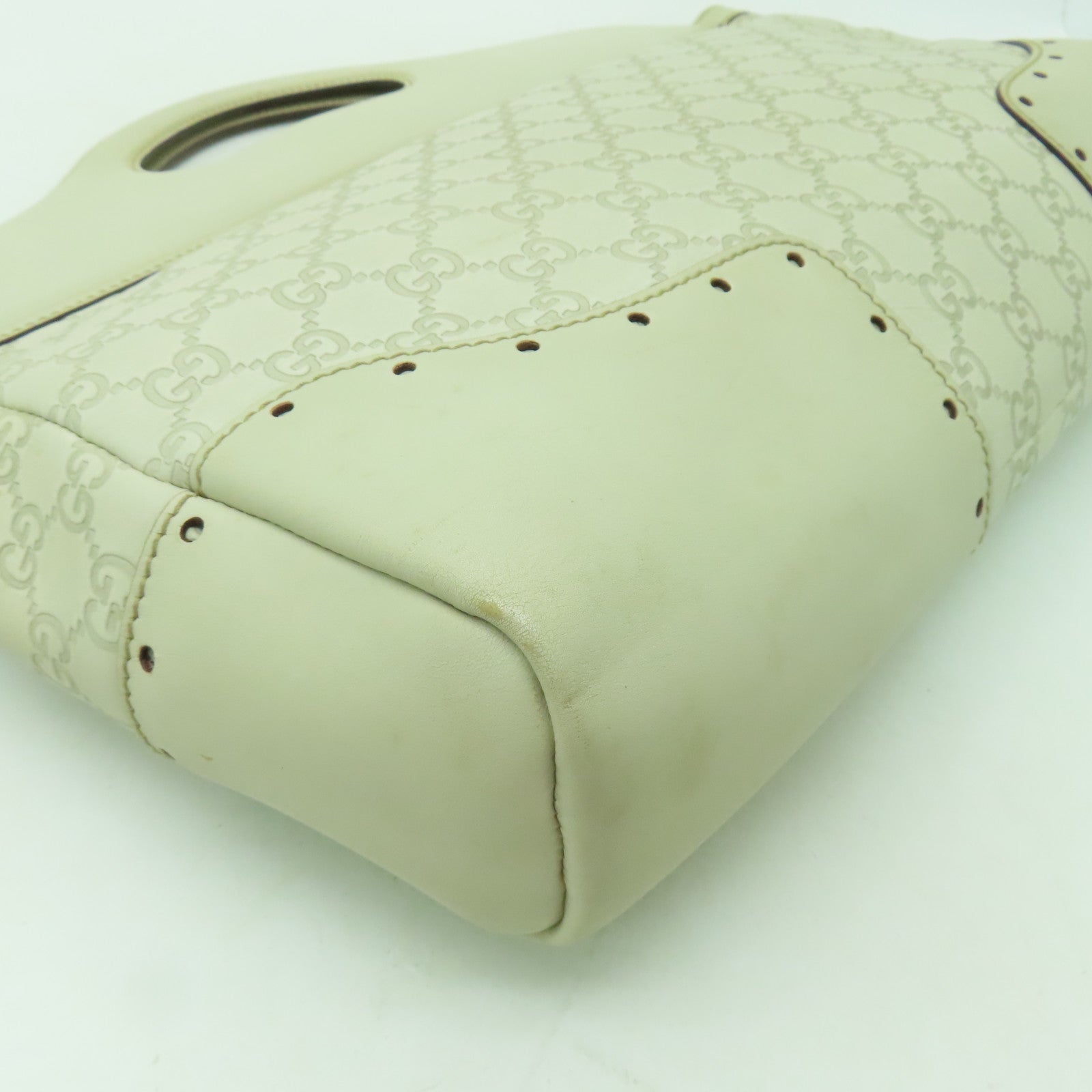 GUCCI Guccissima皮革Hand Bag金扣手挽袋白色