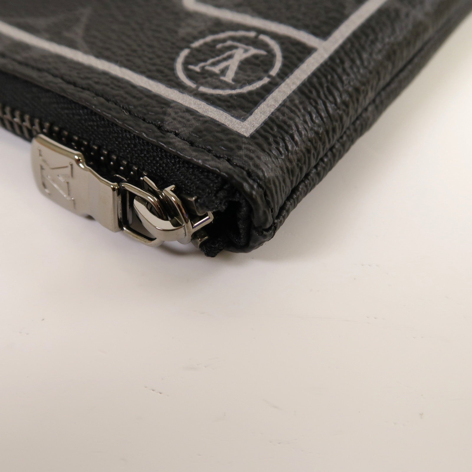 LOUIS VUITTON Monogram Eclipse LV x Fragment Small Purse零錢包黑色