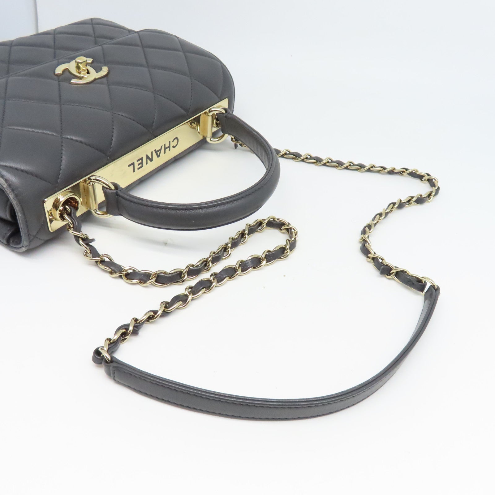 CHANEL 菱格羊皮皮革Top Handle Bag金扣肩背袋灰色