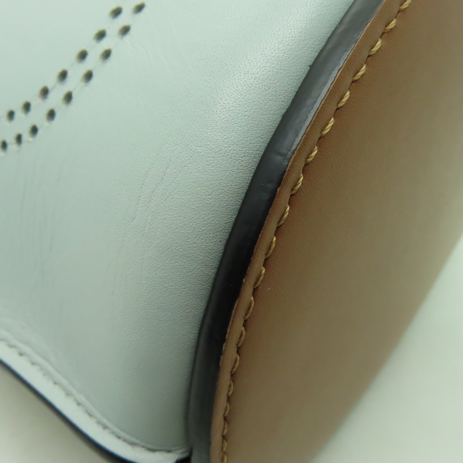 LOEWE 【激減優惠】牛皮皮革Gate Anagram Bucket金扣肩背袋白色/啡色