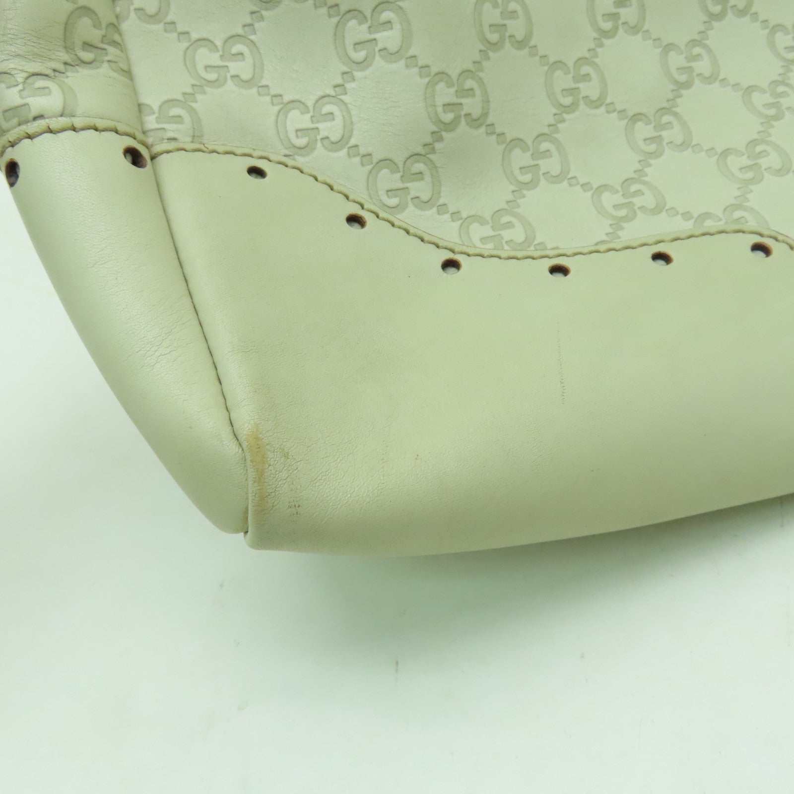 GUCCI Guccissima皮革Hand Bag金扣手挽袋白色