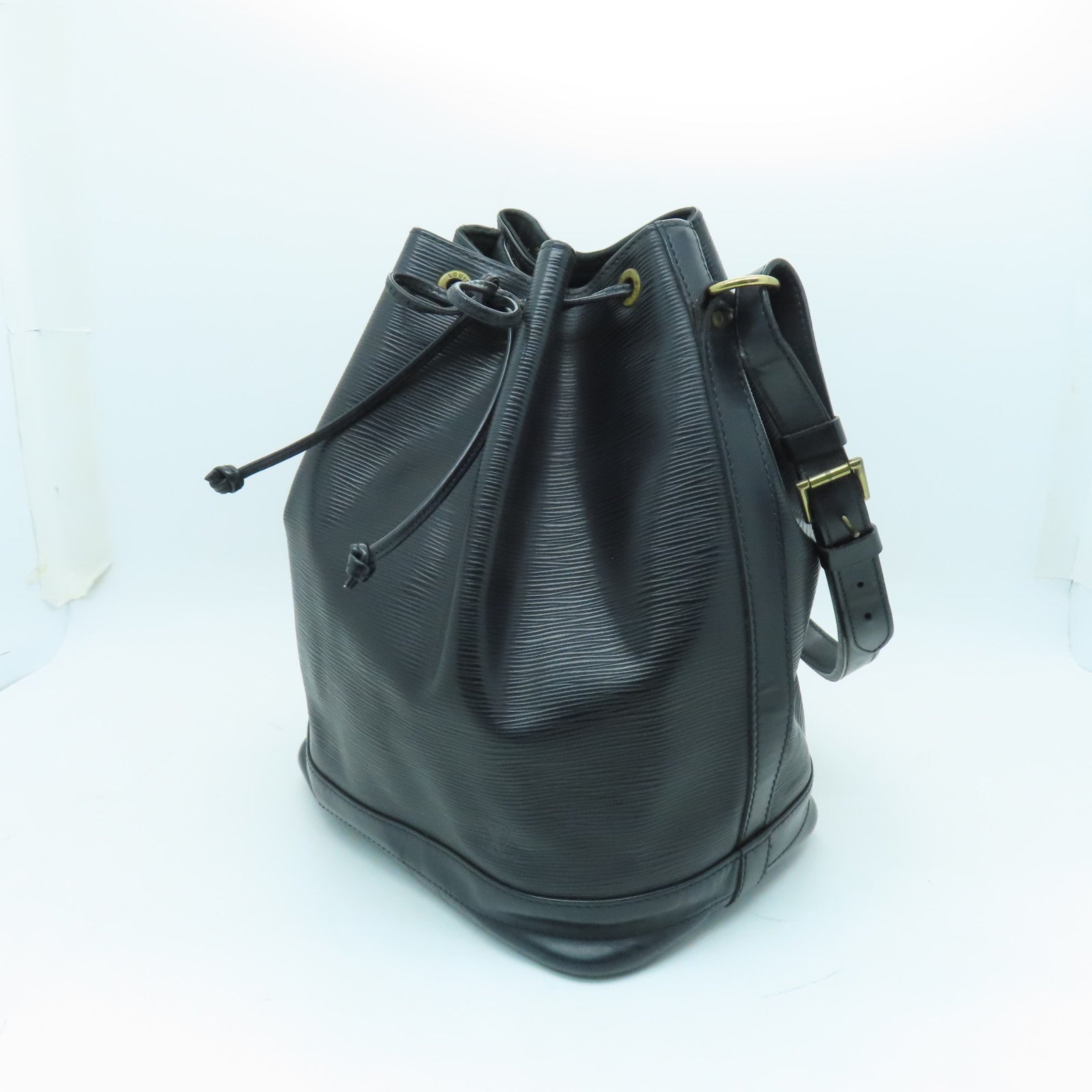 LOUIS VUITTON Epi Noe金扣肩背袋黑色