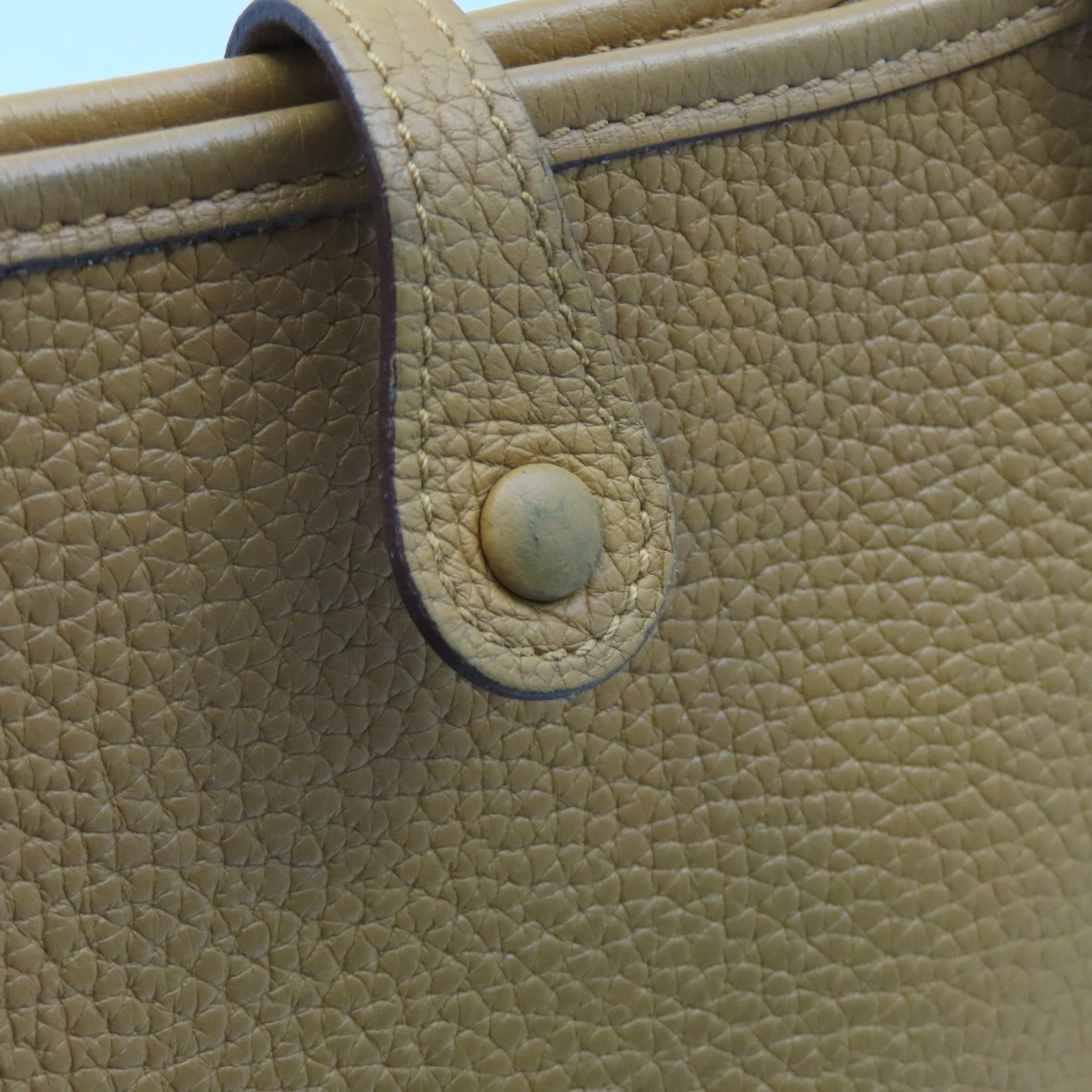 HERMES Clemence皮革Evelyne TPM银扣肩背袋Camel啡色