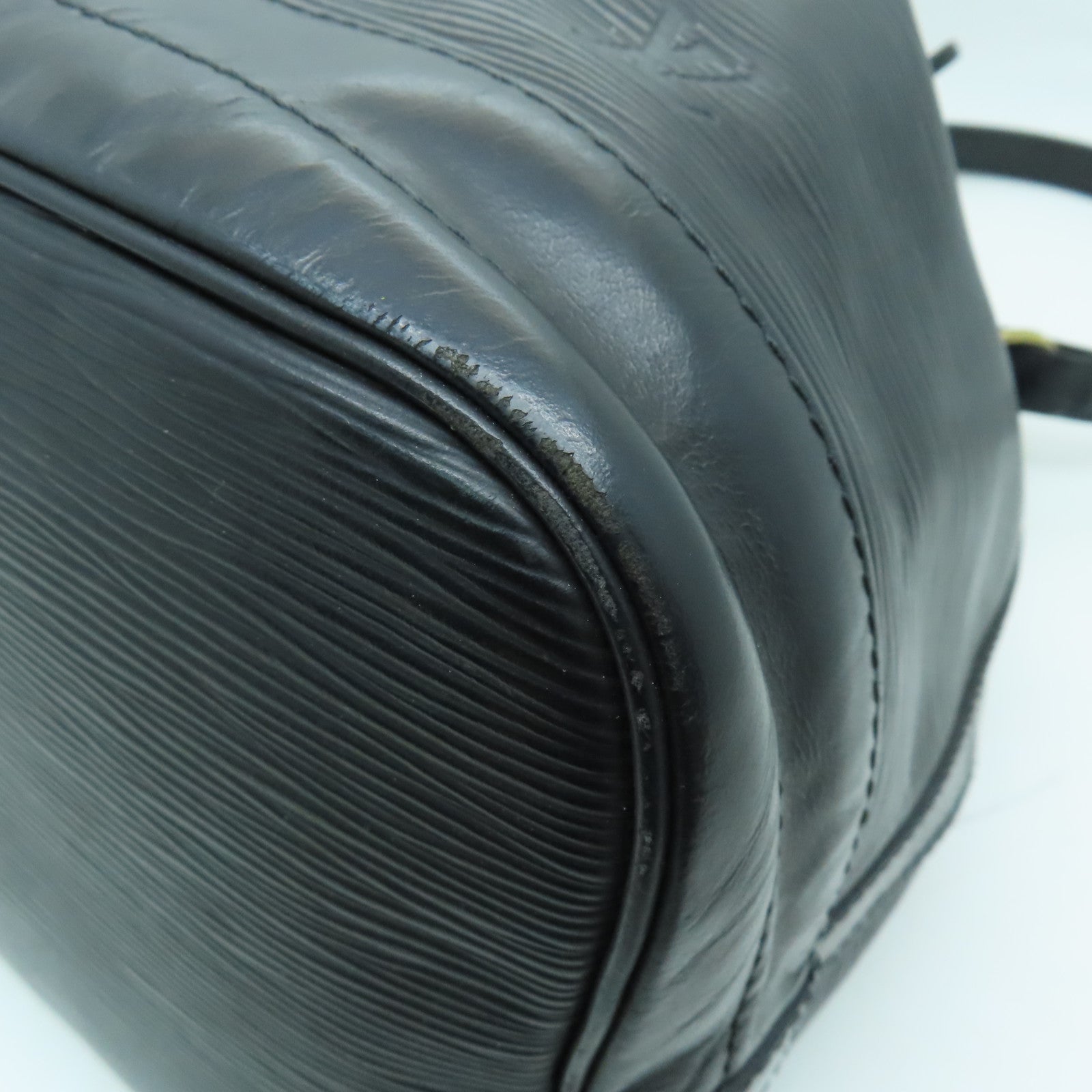 LOUIS VUITTON Epi Noe金扣肩背袋黑色