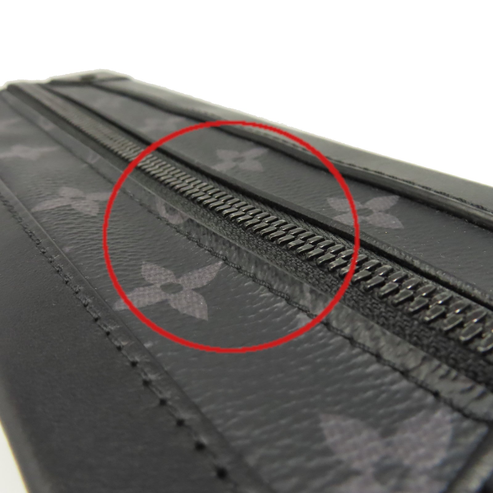 LOUIS VUITTON Monogram Eclipse Soft Trunk肩背袋黑色