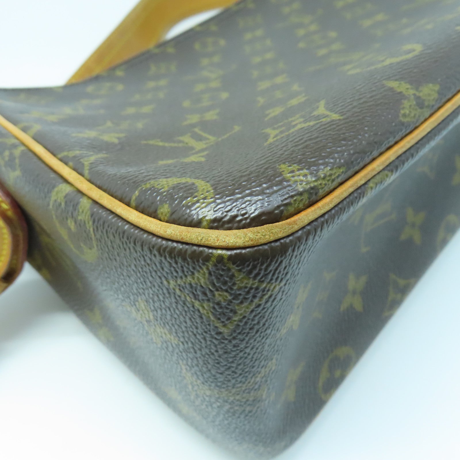 LOUIS VUITTON Monogram Viva Cite GM Gold Buckle Shoulder Bag Brown