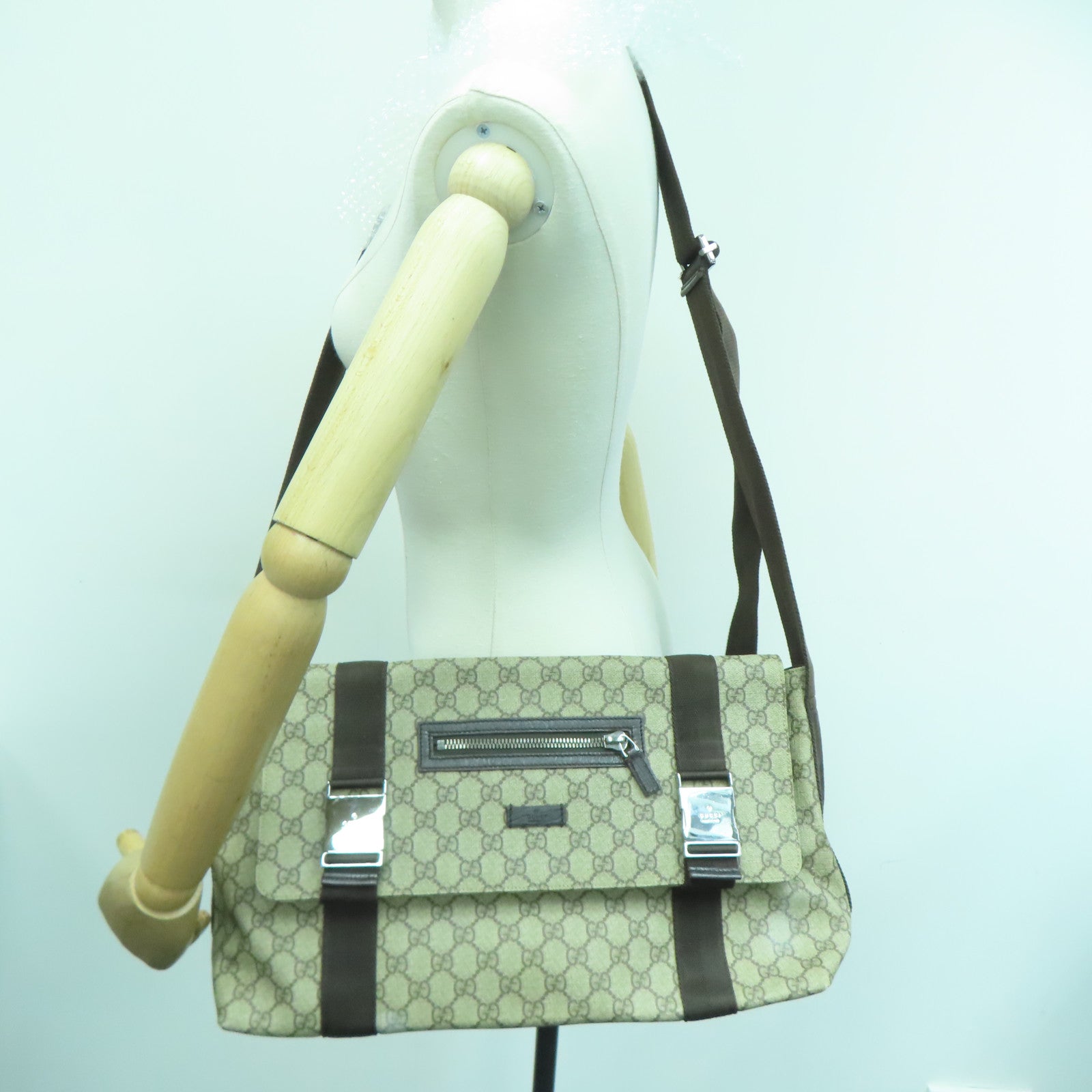 GUCCI 塗層帆布 Shoulder Bag銀扣肩背袋啡色