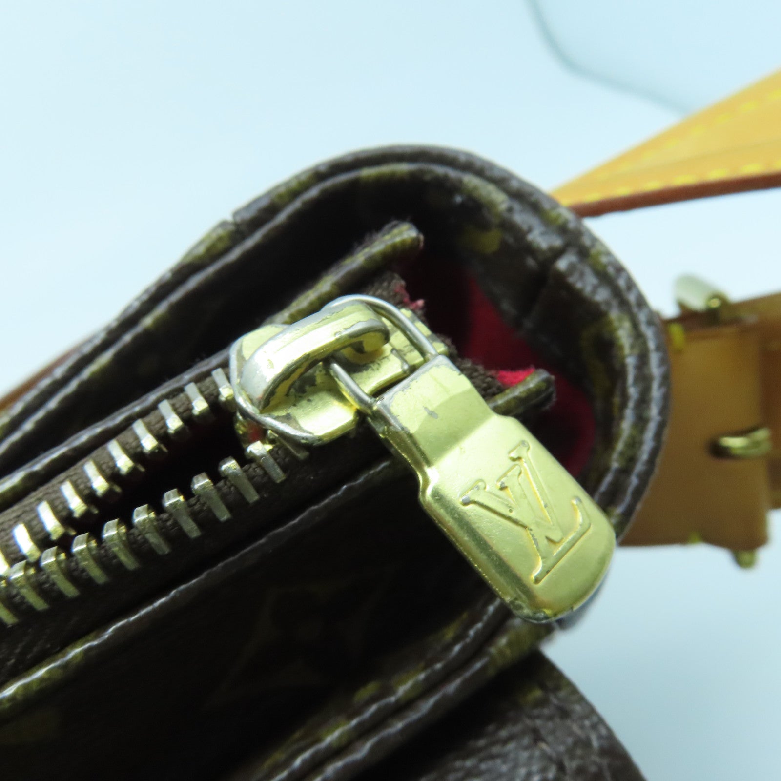 LOUIS VUITTON Monogram Viva Cite GM Gold Buckle Shoulder Bag Brown