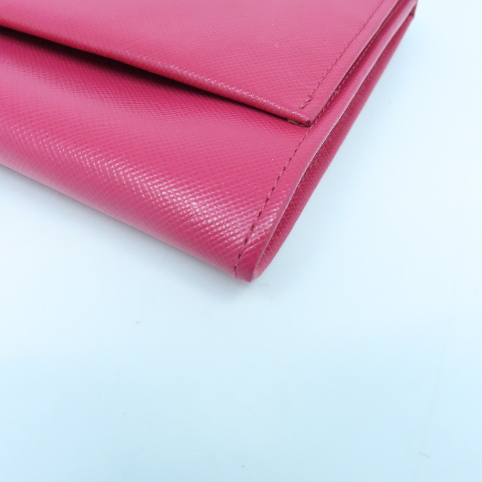 PRADA 牛皮皮革Clutch Bag金扣手拿包粉紅色