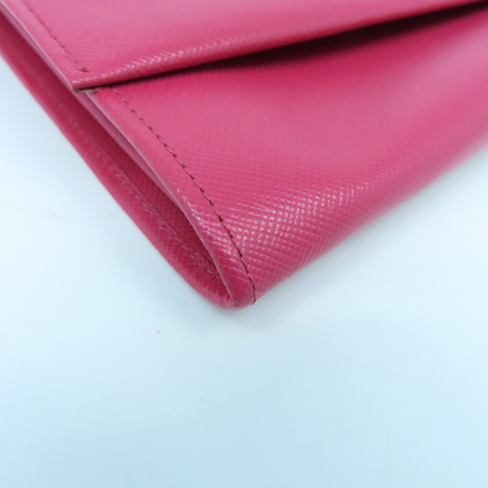 PRADA 牛皮皮革Clutch Bag金扣手拿包粉紅色