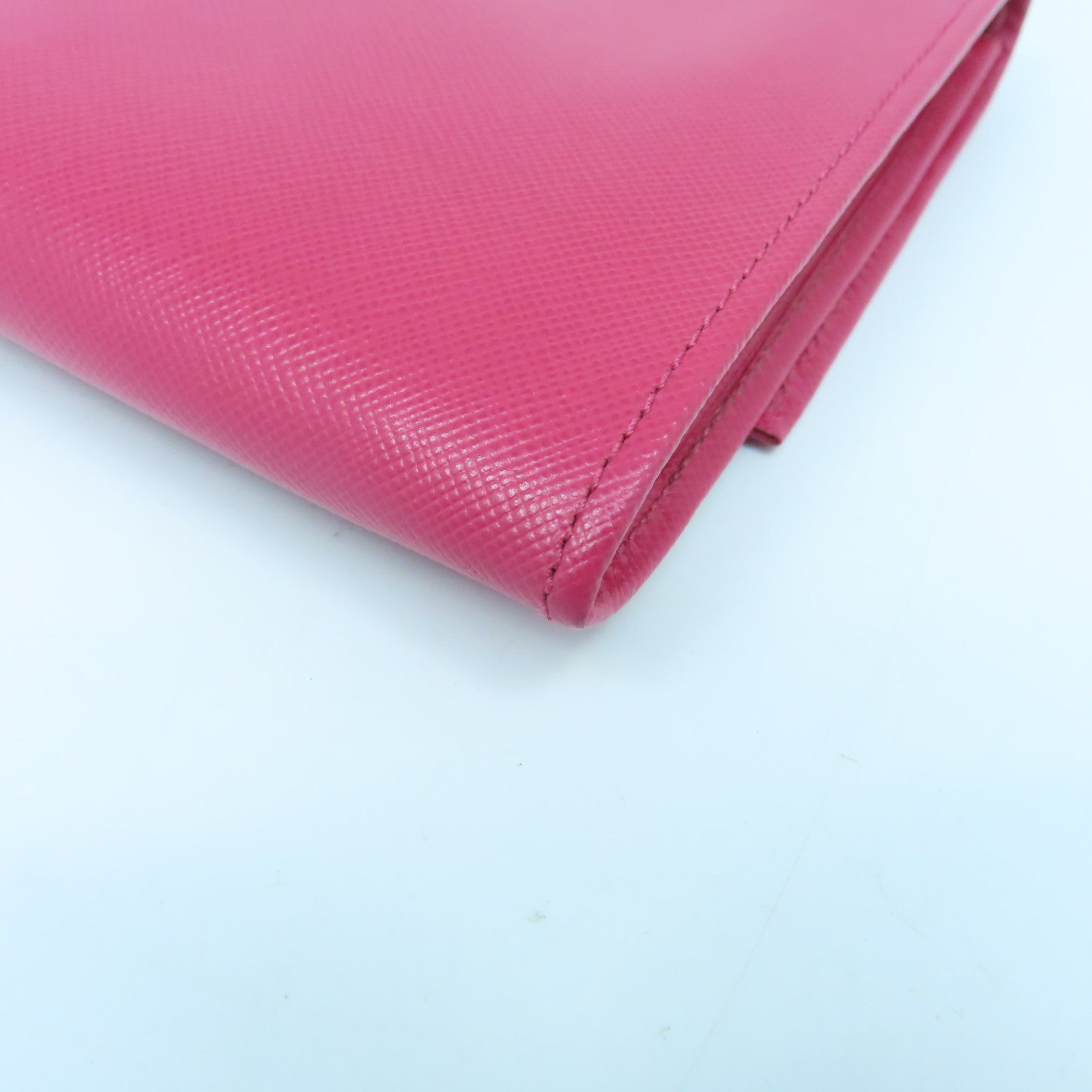 PRADA 牛皮皮革Clutch Bag金扣手拿包粉紅色