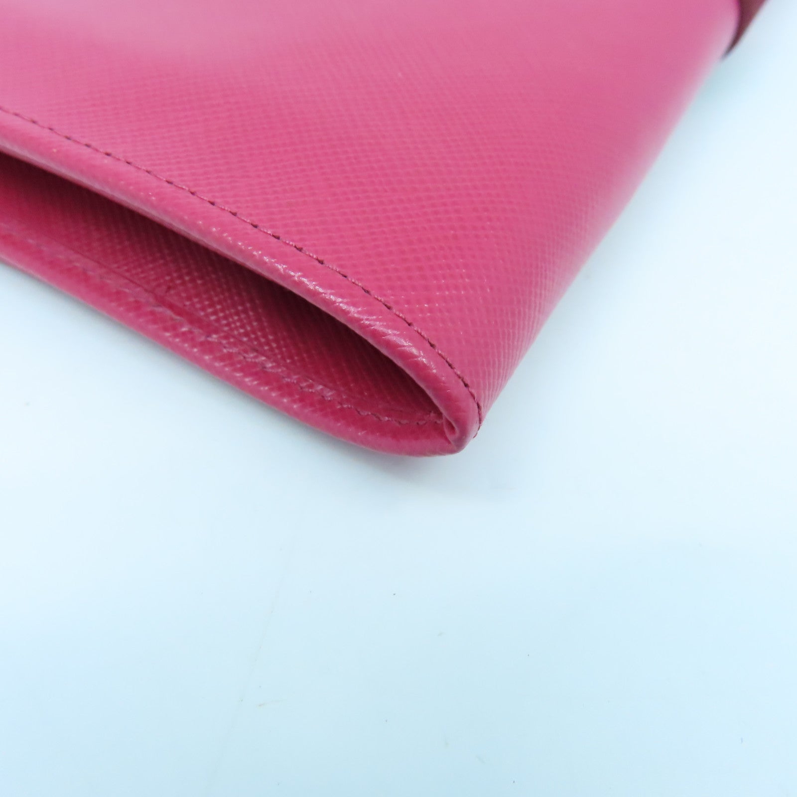 PRADA 牛皮皮革Clutch Bag金扣手拿包粉紅色