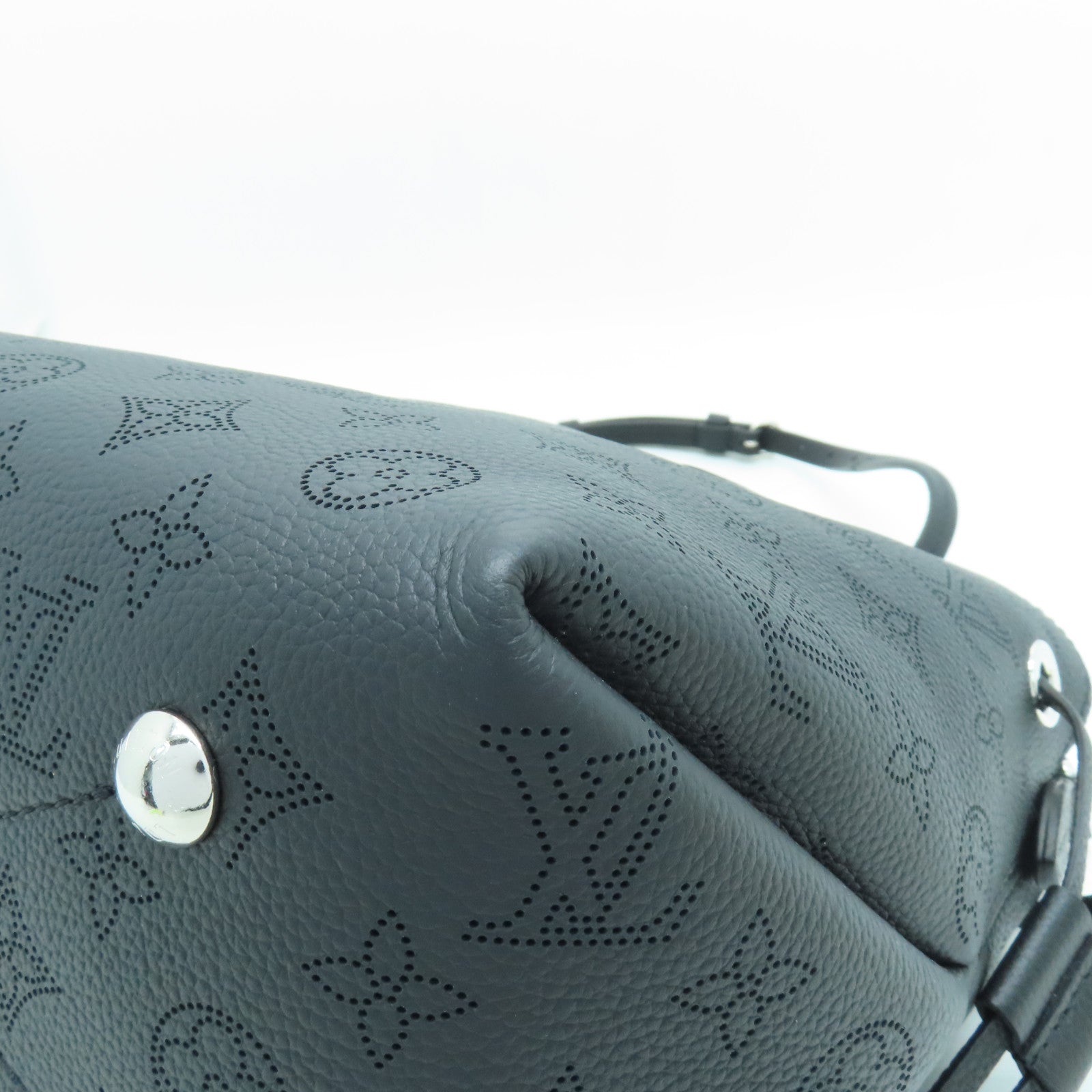 LOUIS VUITTON Mahina Bella银扣肩背袋黑色