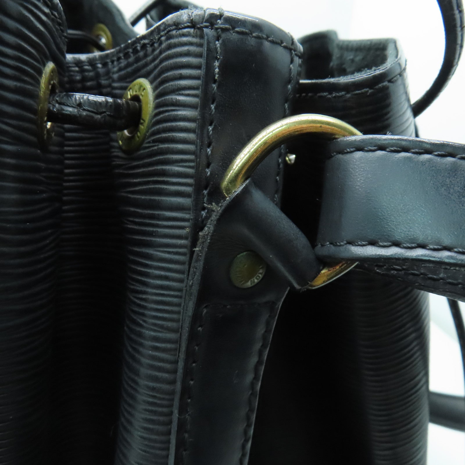 LOUIS VUITTON Epi Noe金扣肩背袋黑色