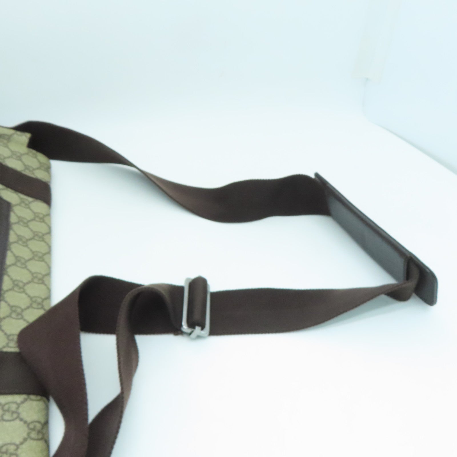 GUCCI 塗層帆布 Shoulder Bag銀扣肩背袋啡色
