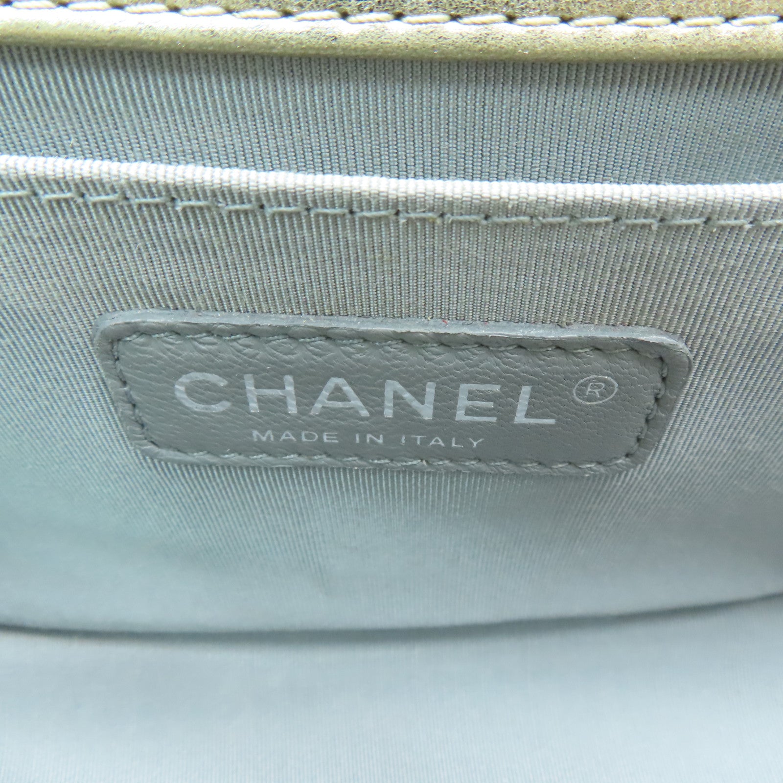 CHANEL 菱格牛皮皮革Boy Chanel鏈帶肩背袋金色/銀色