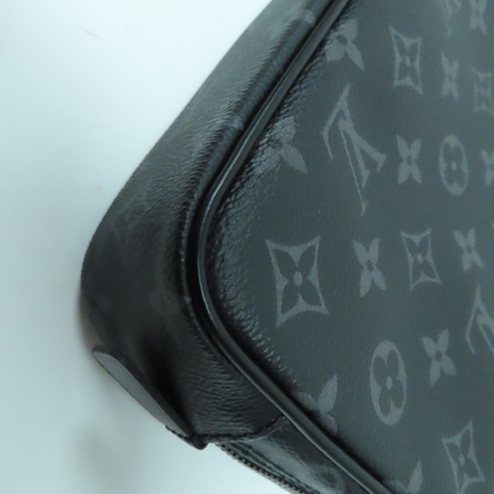 LOUIS VUITTON Monogram Eclipse Toilet Pouch PM銀扣手拿包黑色/灰色