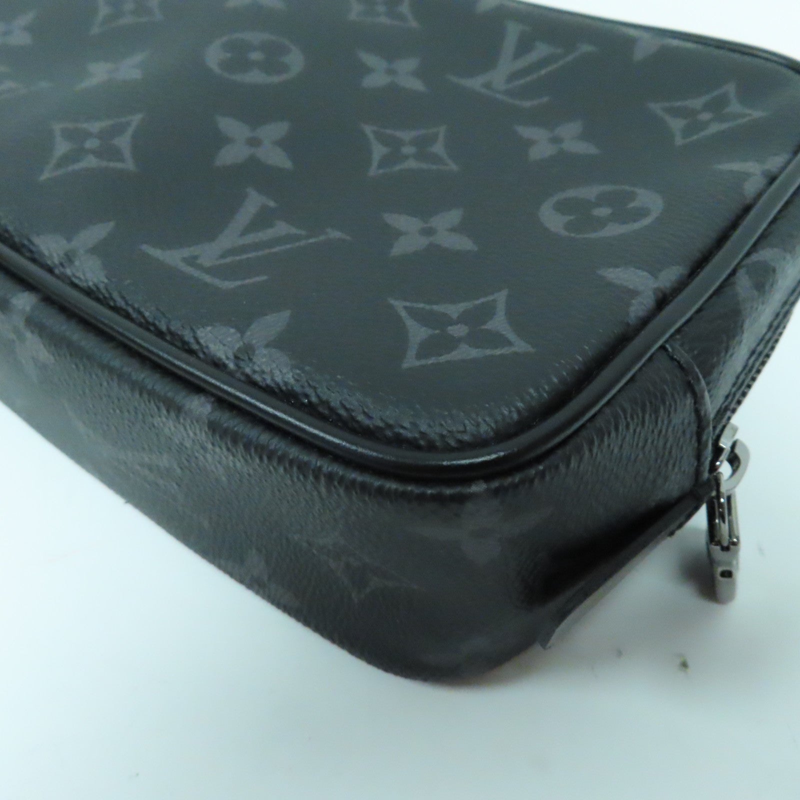 LOUIS VUITTON Monogram Eclipse Toilet Pouch PM銀扣手拿包黑色/灰色