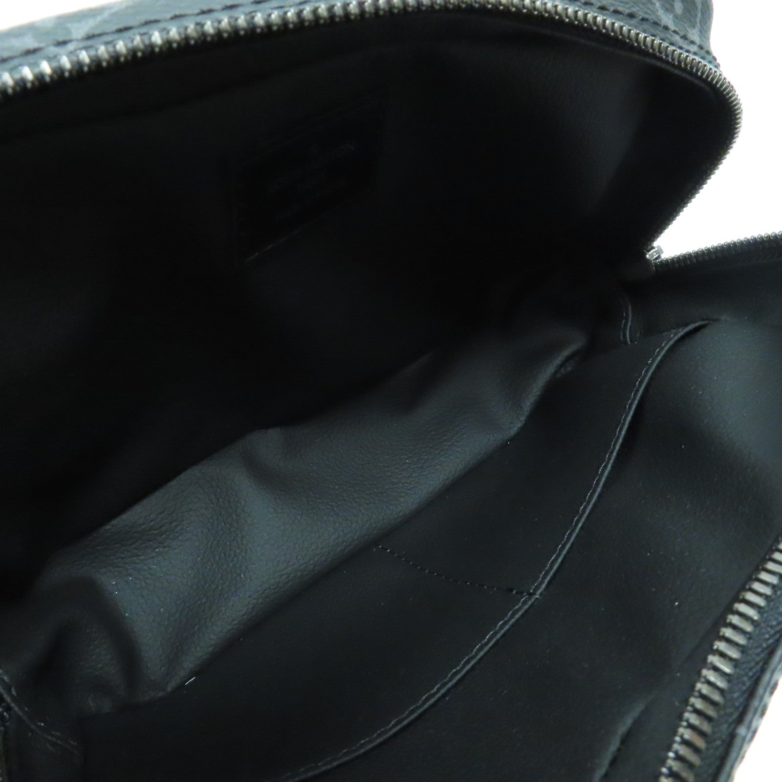 LOUIS VUITTON Monogram Eclipse Toilet Pouch PM銀扣手拿包黑色/灰色
