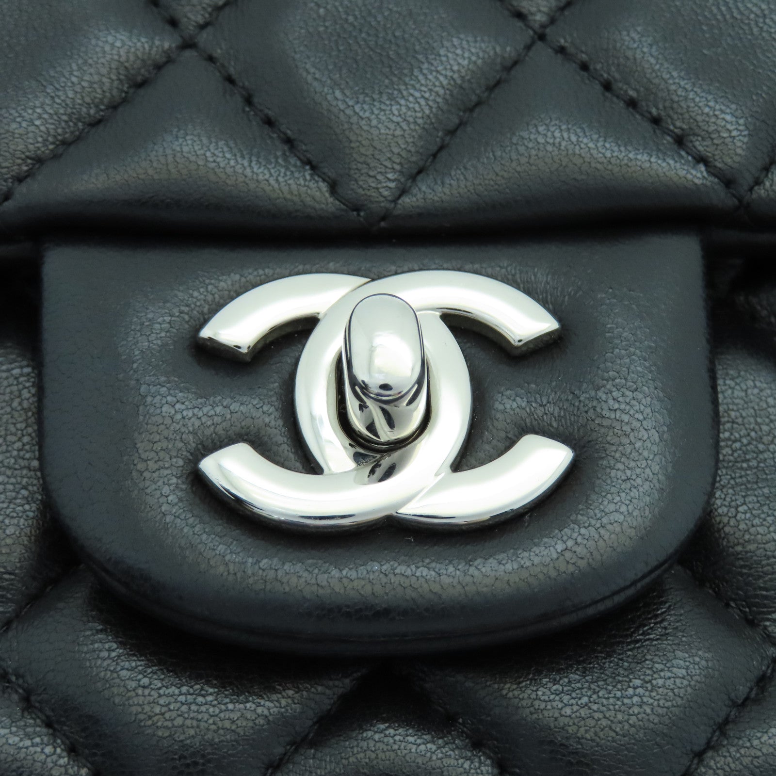CHANEL 菱格羊皮皮革Chain Shoulder銀扣鏈帶肩背袋黑色