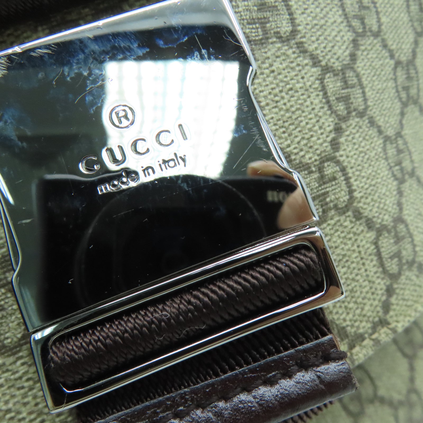 GUCCI 塗層帆布 Shoulder Bag銀扣肩背袋啡色