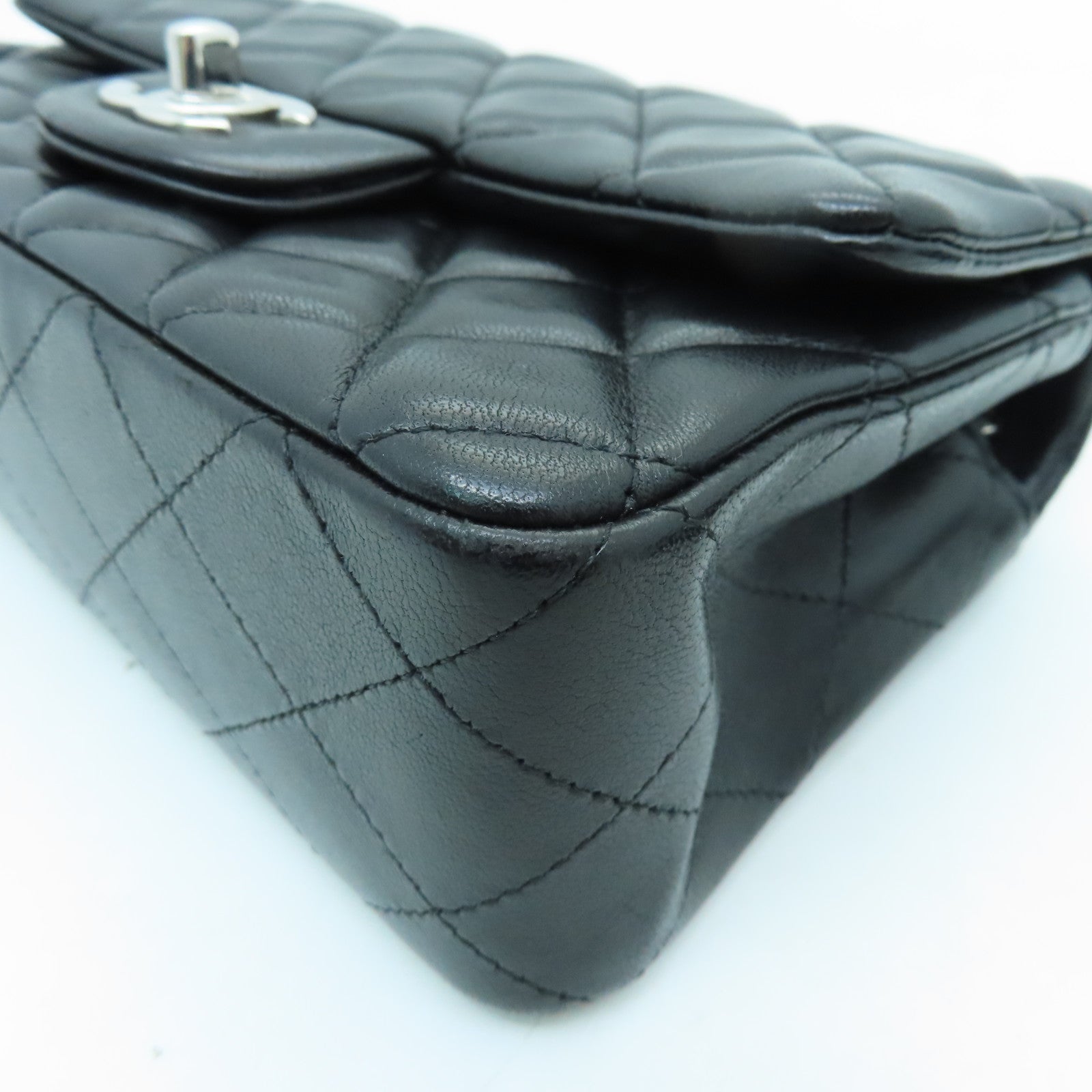 CHANEL 菱格羊皮皮革Chain Shoulder銀扣鏈帶肩背袋黑色