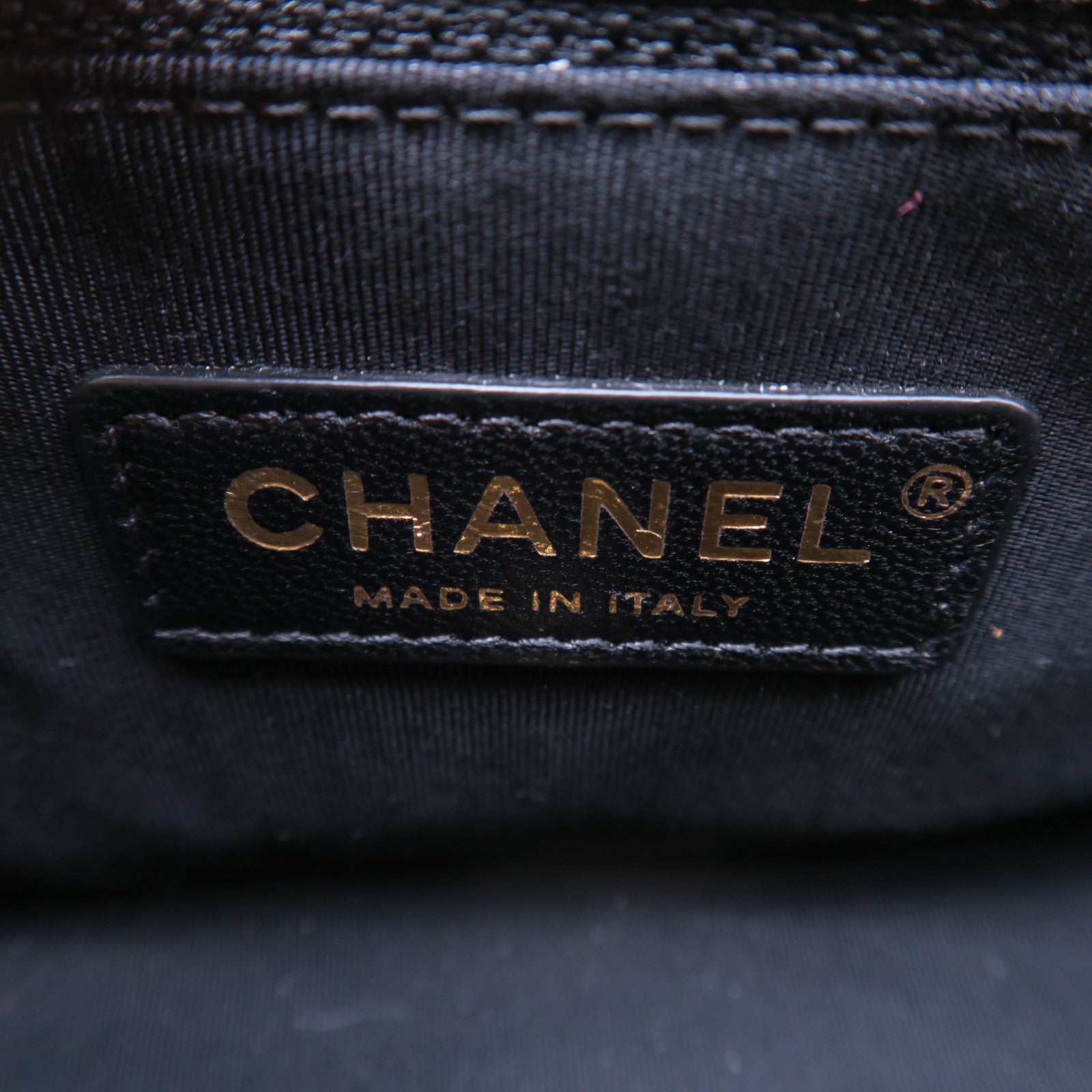 CHANEL 菱格牛皮皮革Chain Shoulder金扣肩背袋黑色/淺褐色