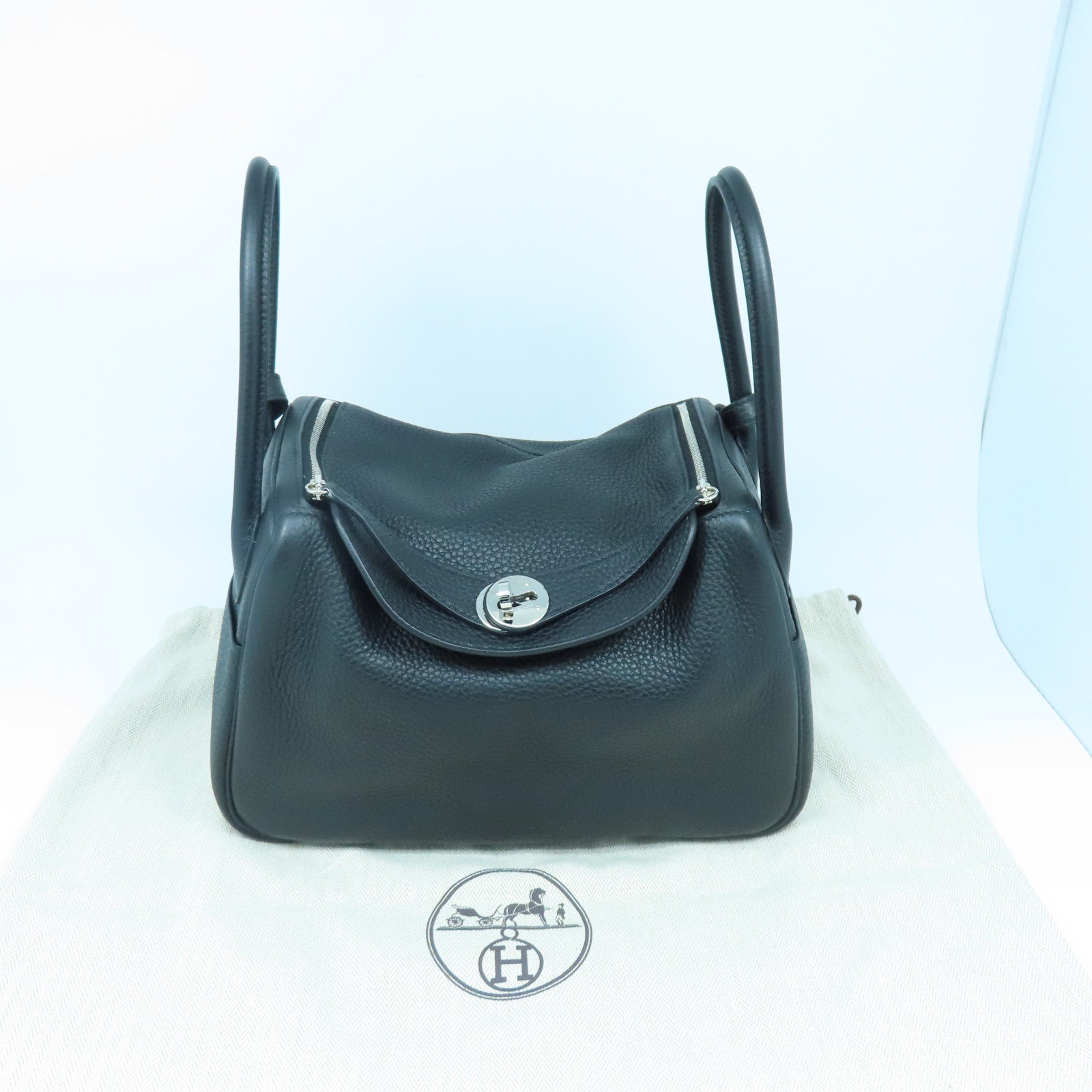HERMES Clemence皮革Lindy 26银扣手挽肩背两用袋黑色